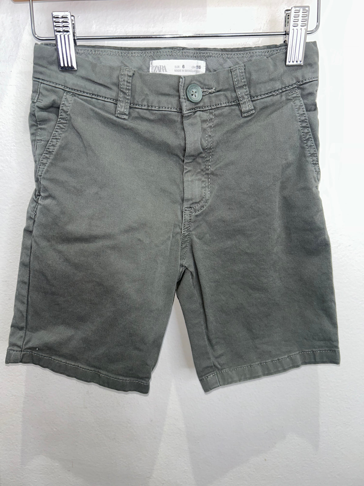 Grey chino shorts 6y