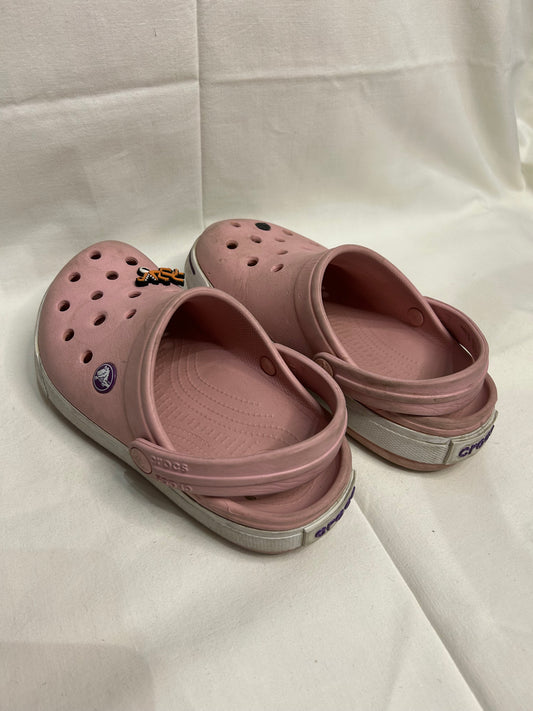 Y1 light pink Crocs