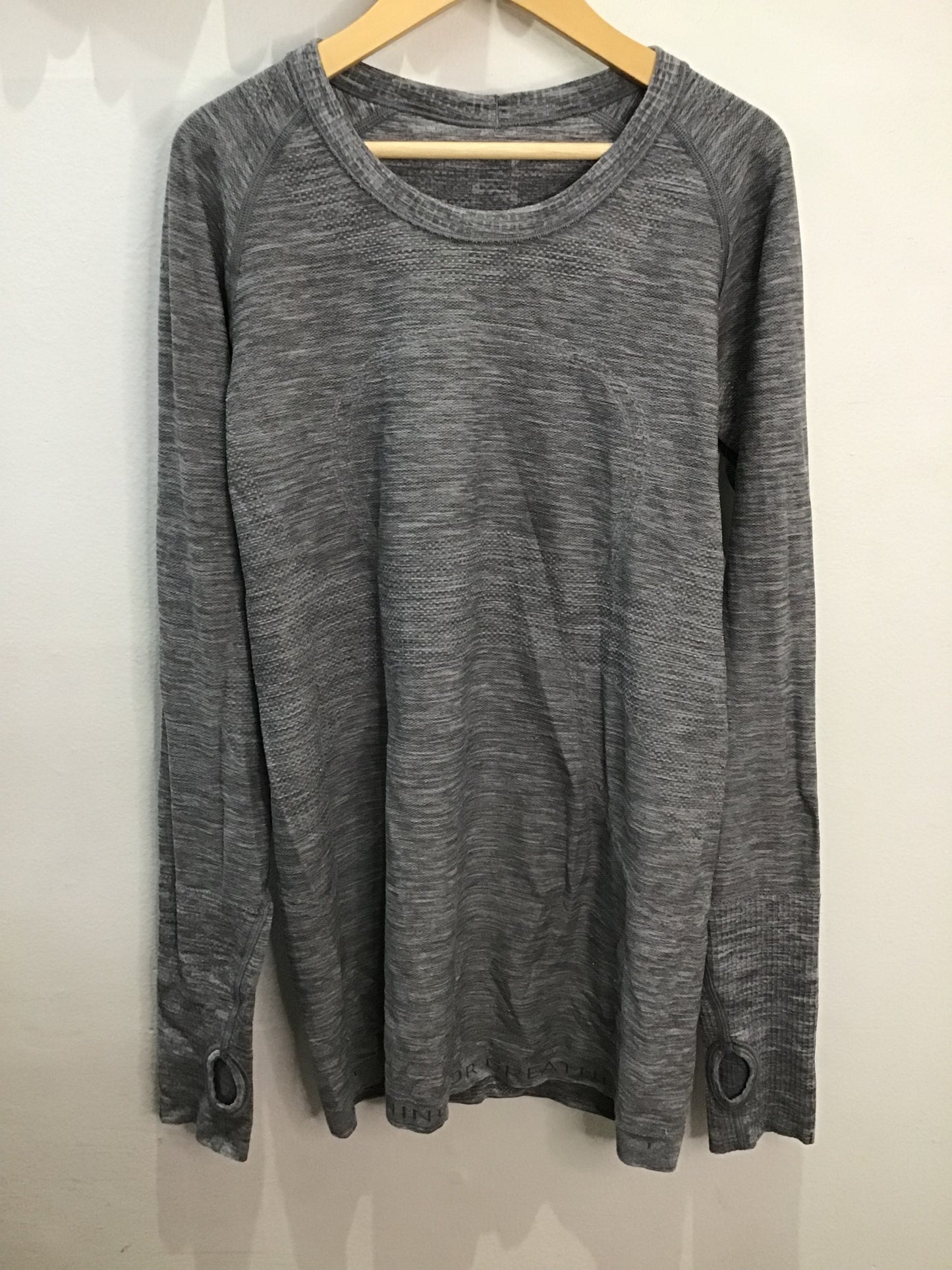 Lululemon grey training longsleeve size 8