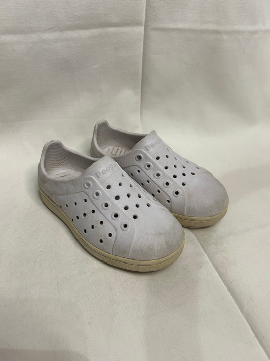 C7 white People shoes (Natives)