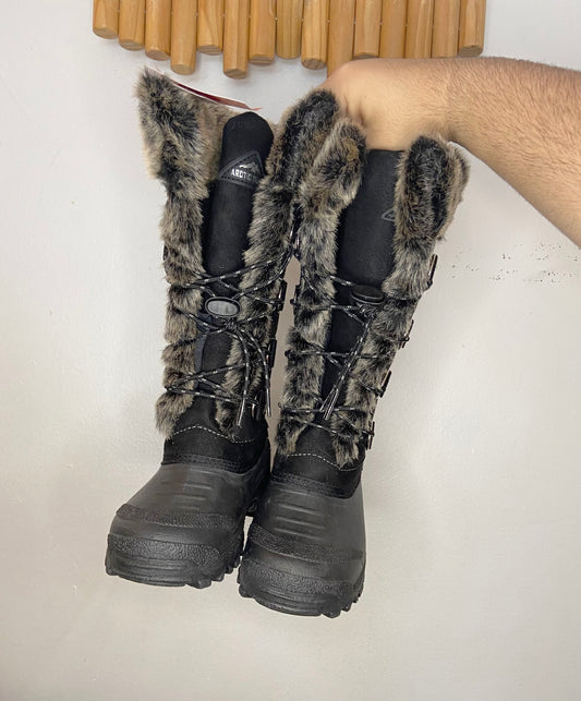 C12 Arctic Tracks boots NEW