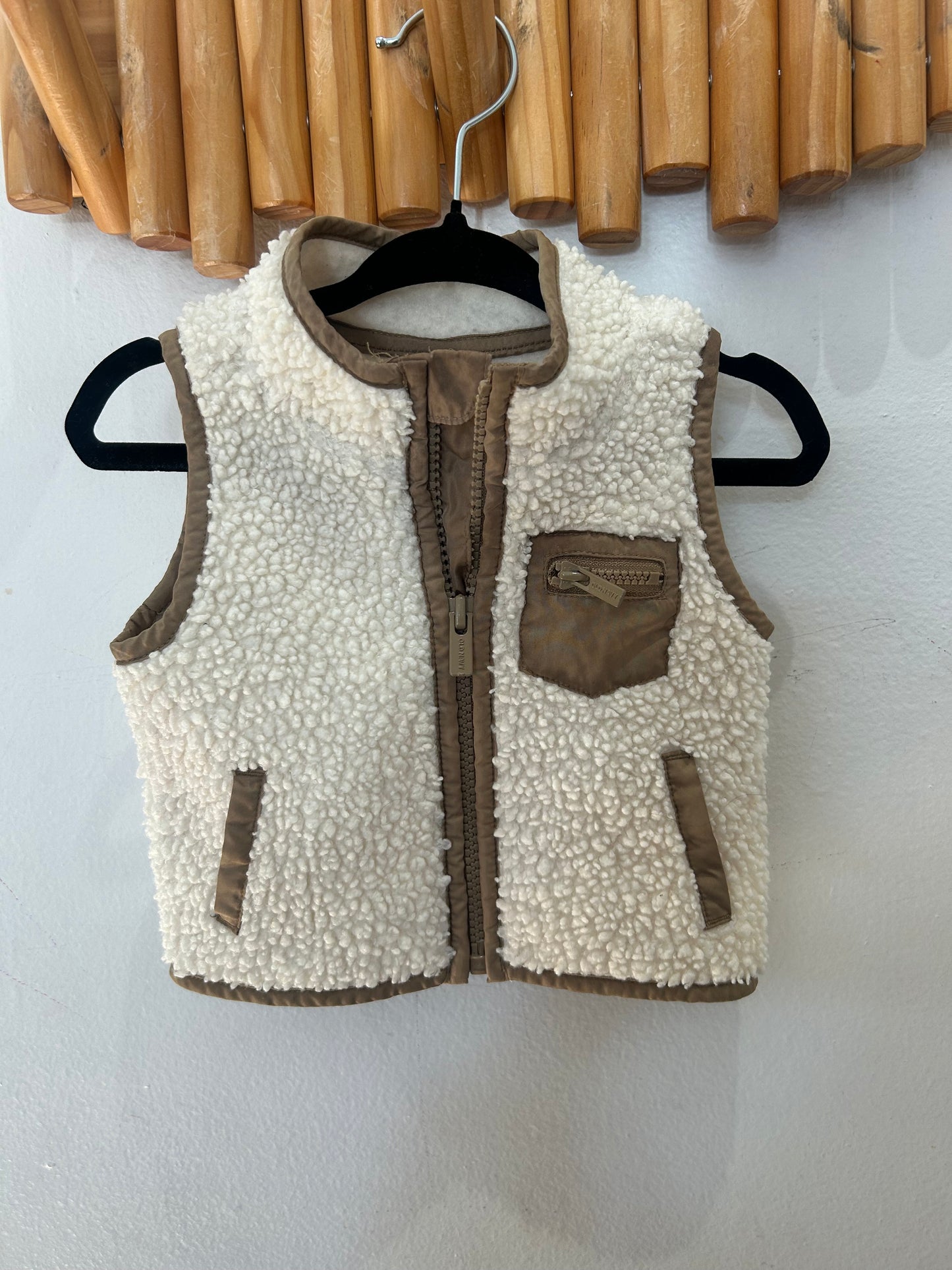 Baby sherpa vest 0-3m