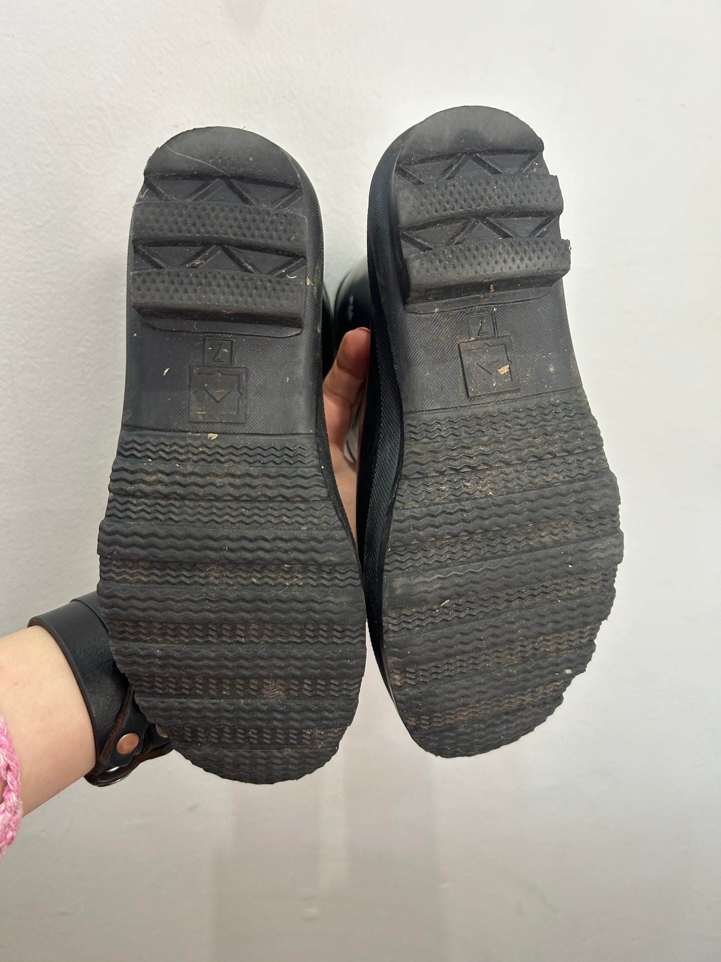 Y7 dogs rainboots