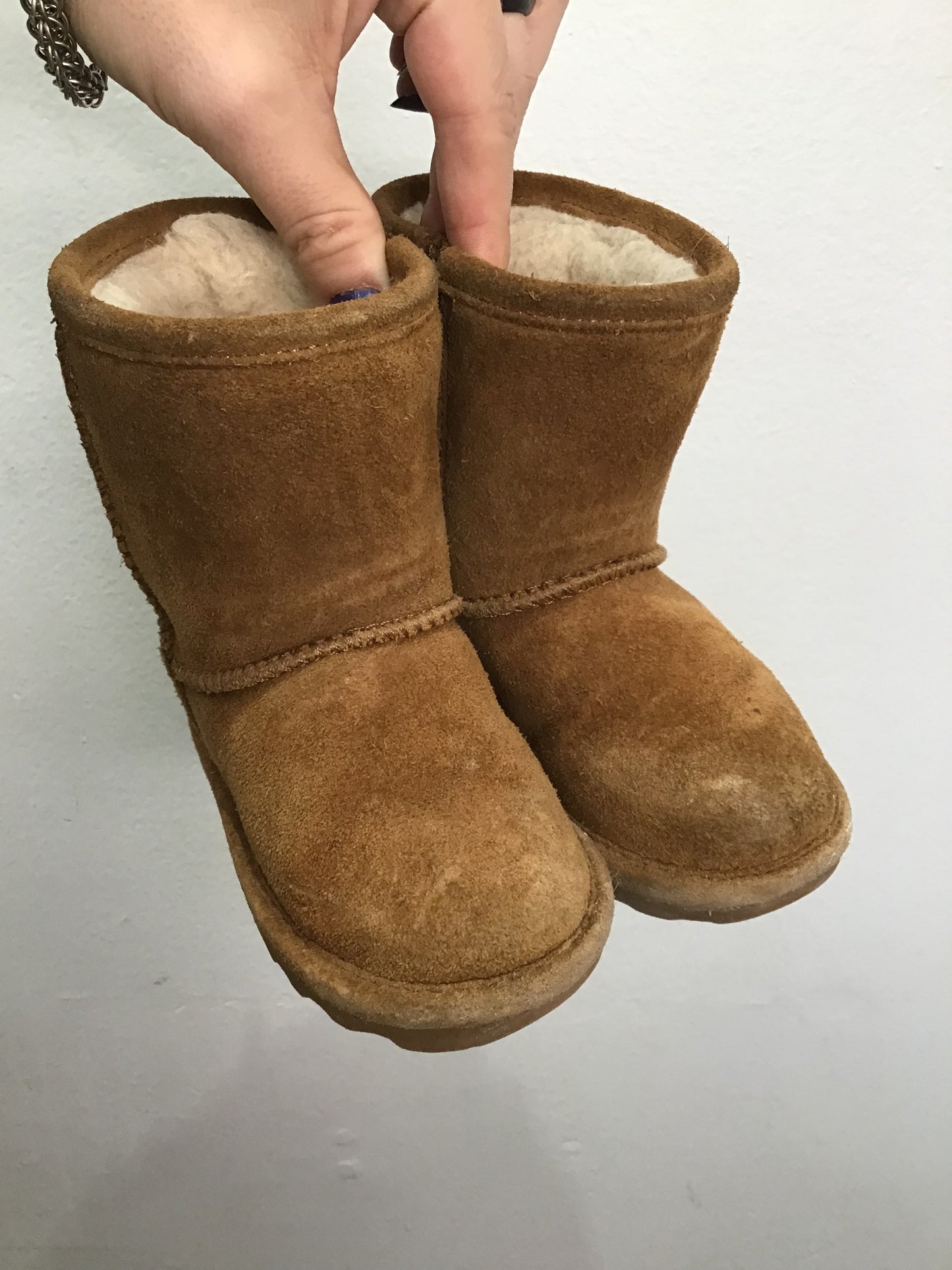 C7 Bearpaw boots