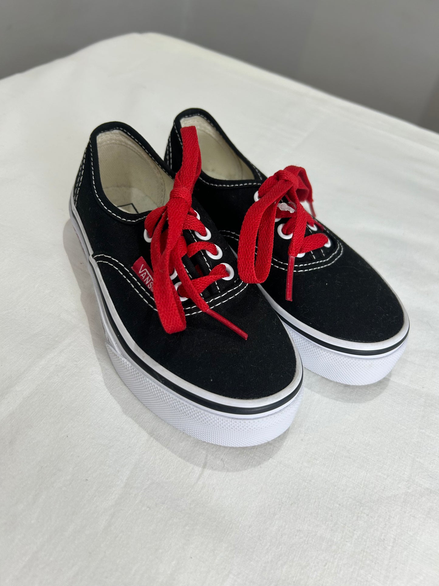 C11 Vans NEW