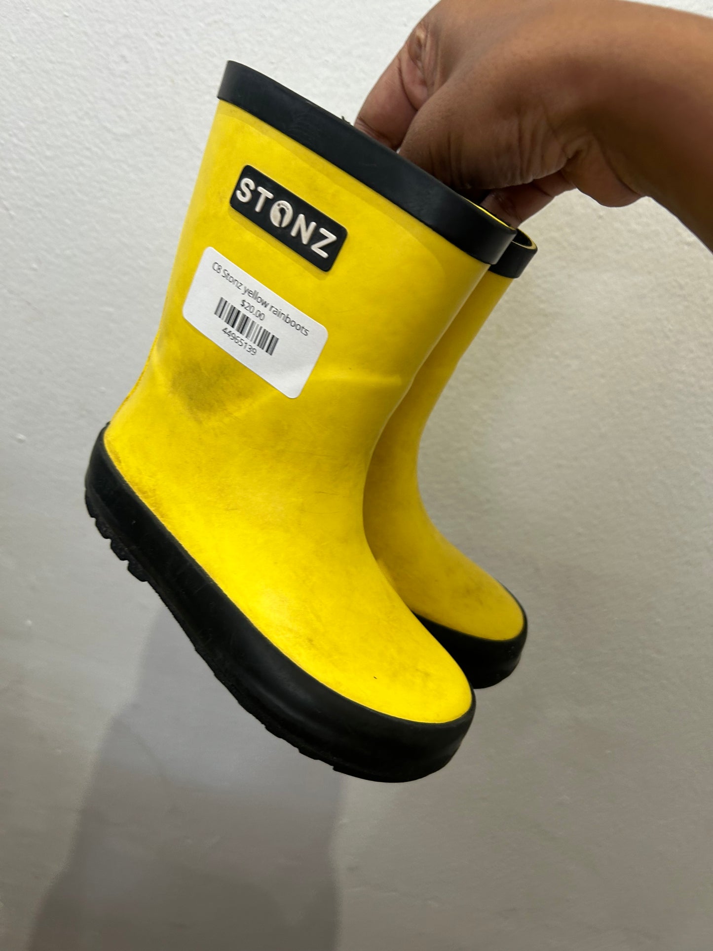C8 Stonz yellow rainboots
