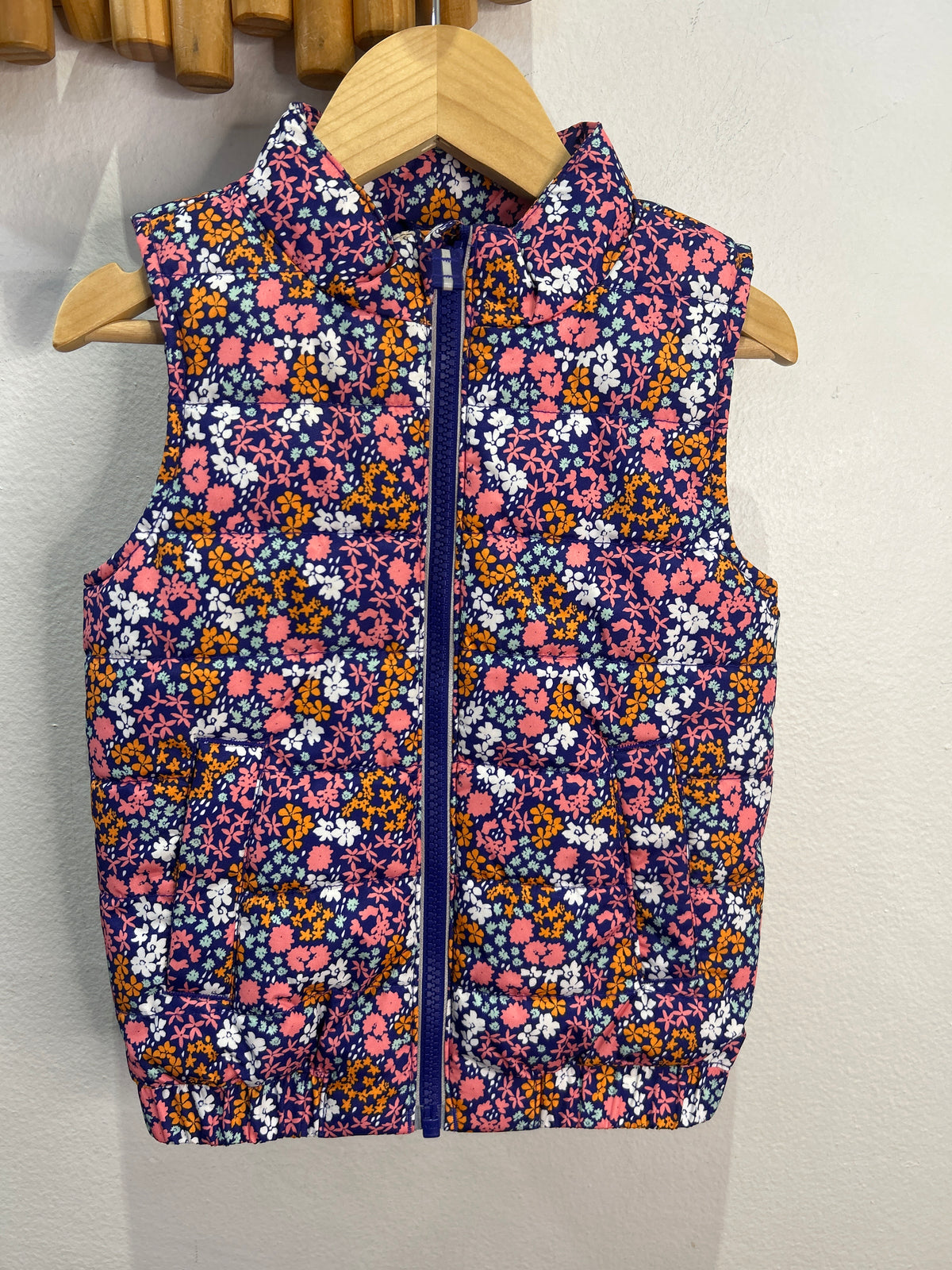 Bright floral vest 2y