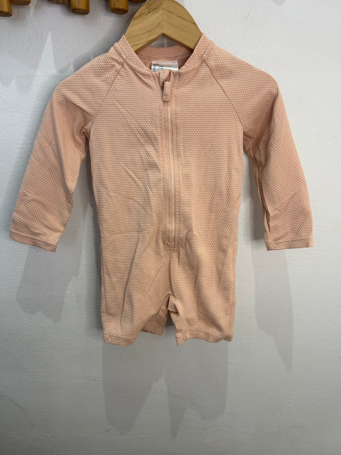 Pink texture swimsuit 6-12m