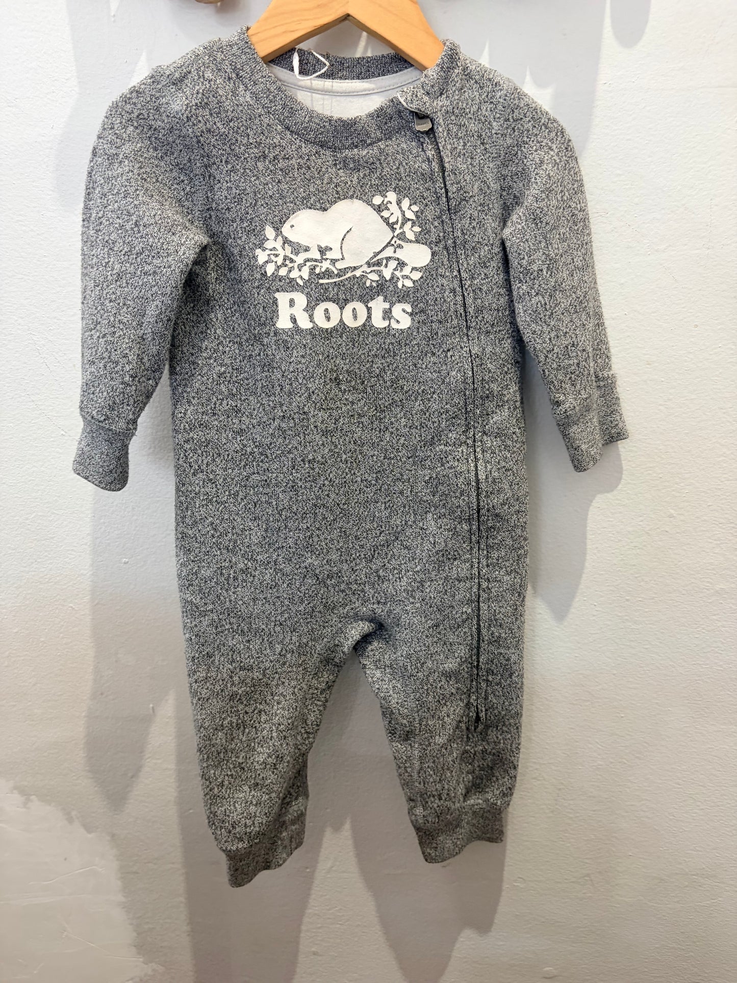 Roots grey romper 6-12m