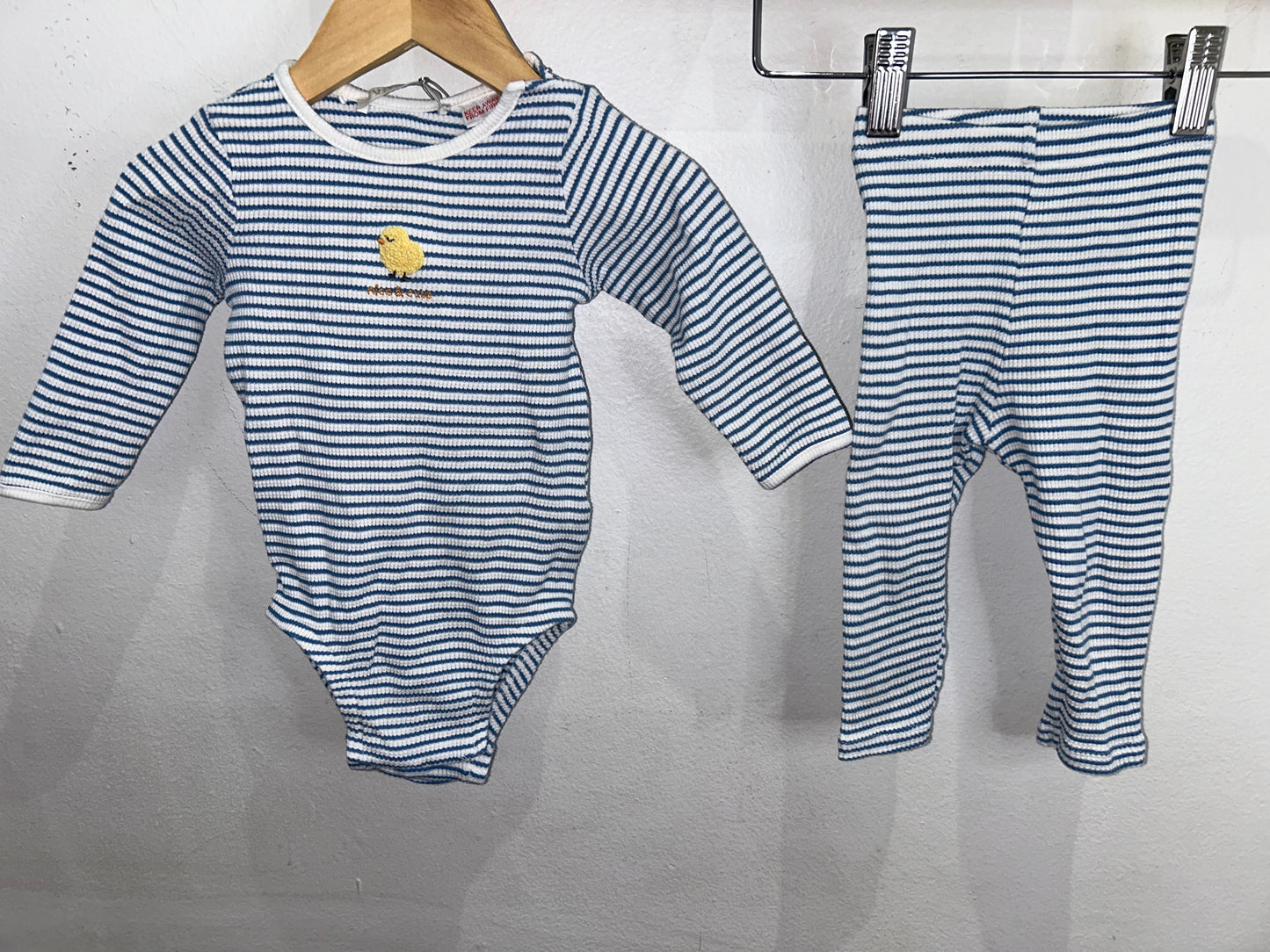 Baby chick stripes set 6-9m