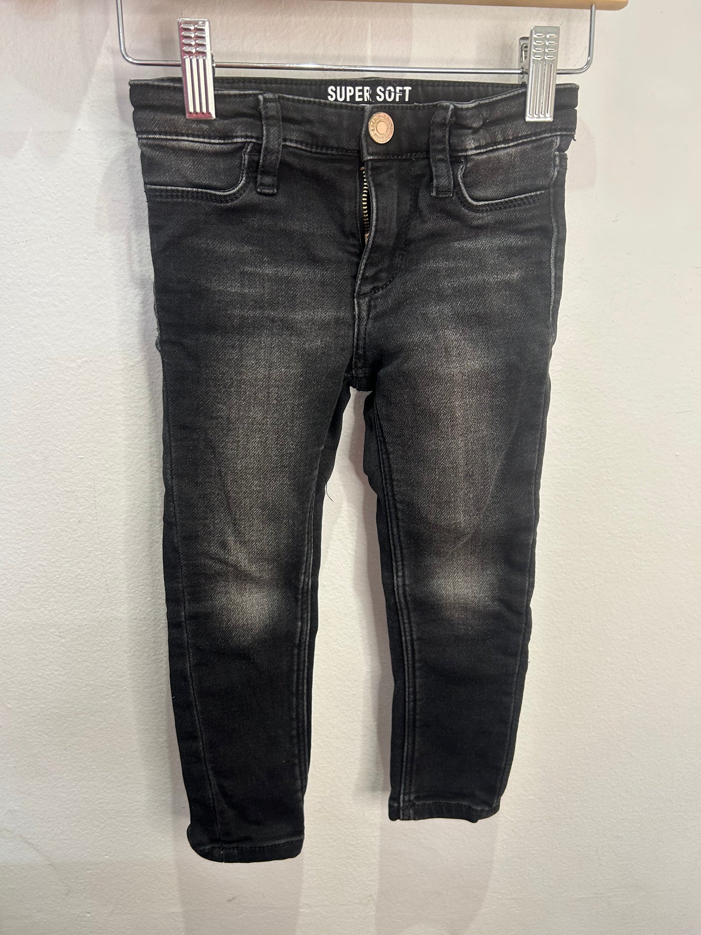 Black super stretch jeggins 2-3y