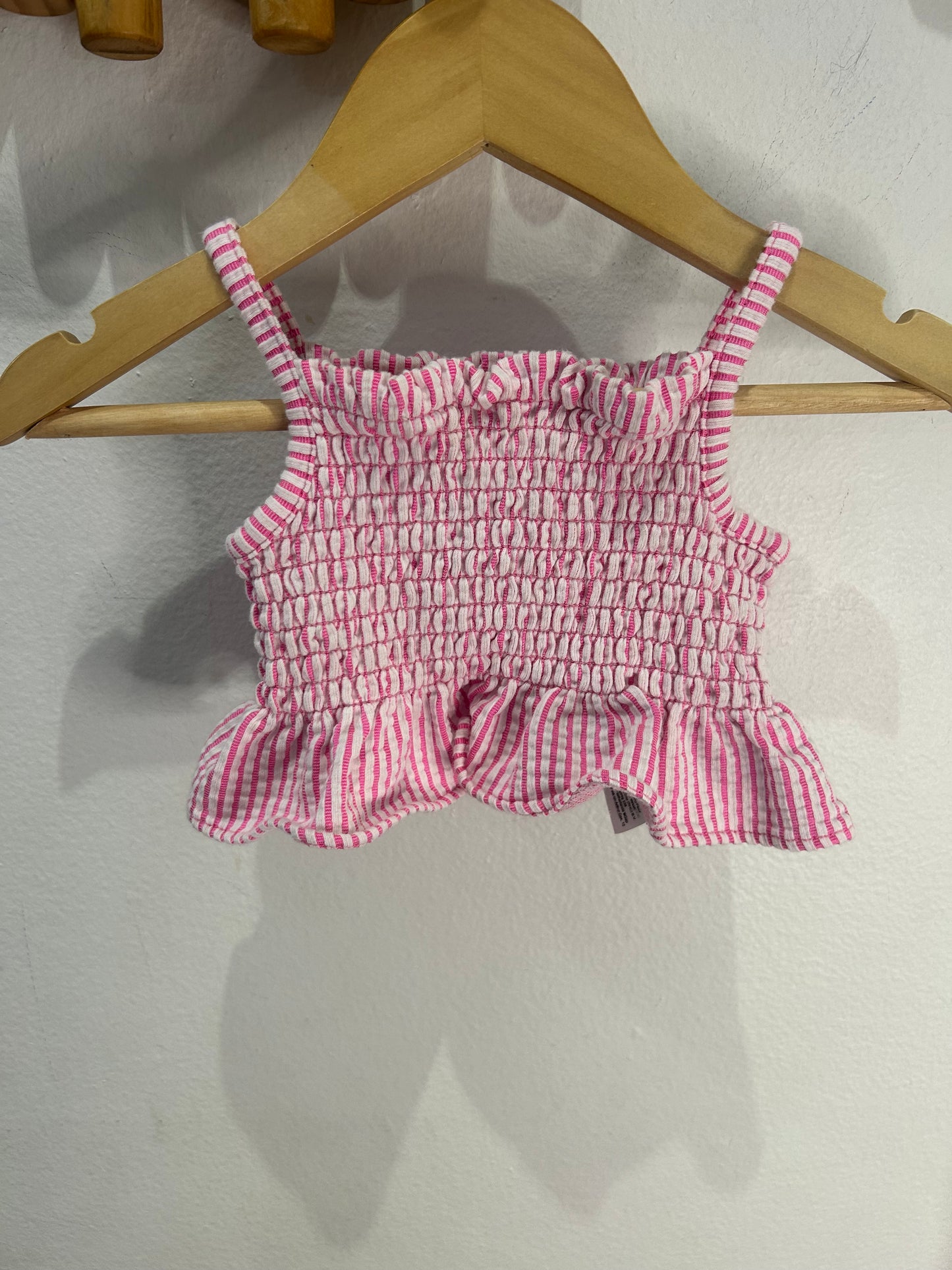 Pink smocked shorts set 3-6m