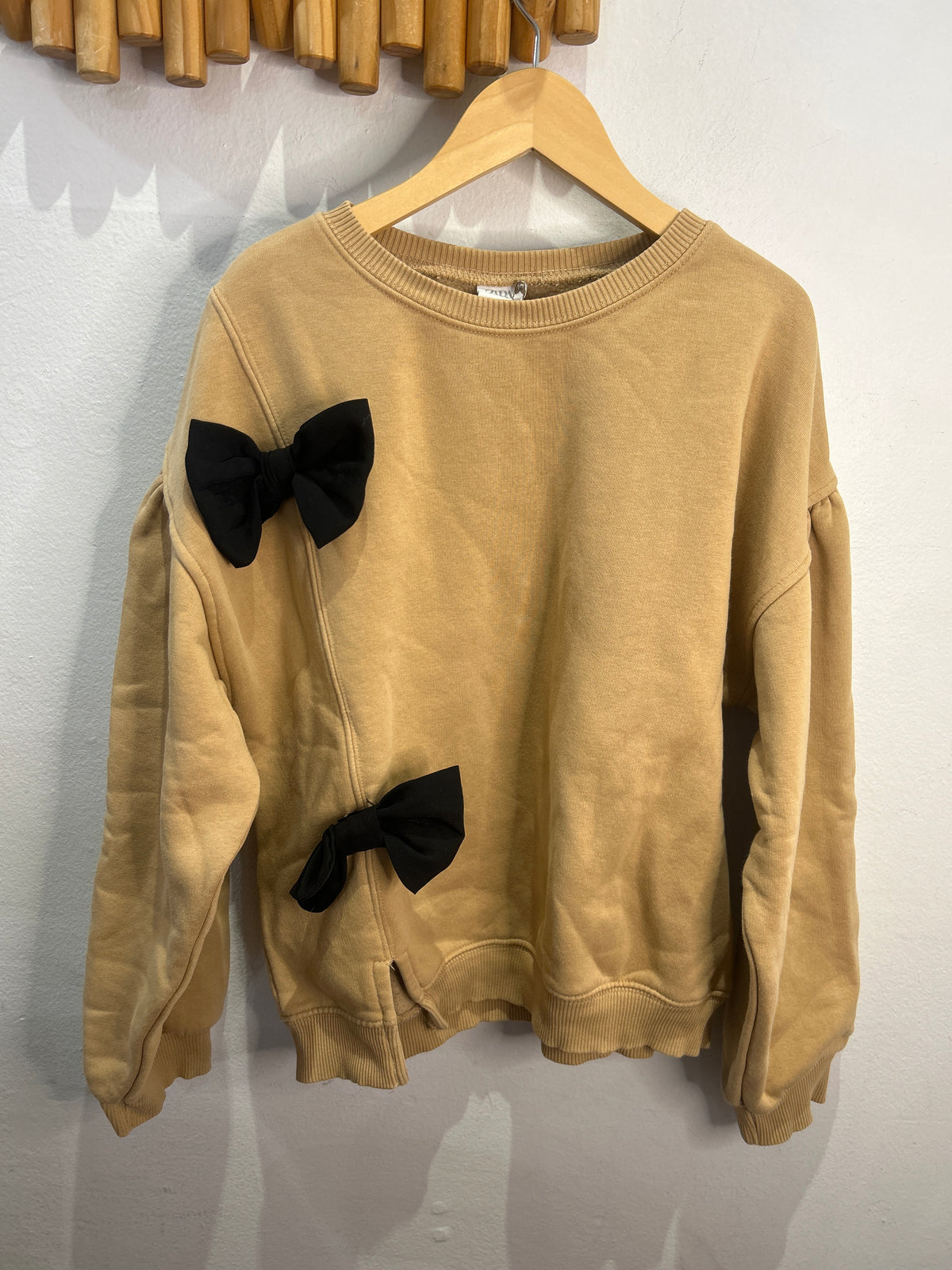 Beige bows pullover 13-14y