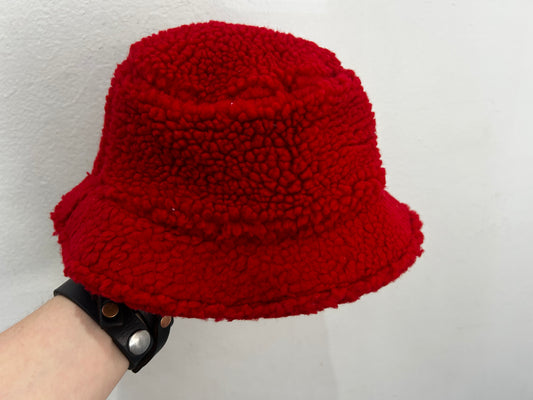 Red furry bucket hat 18m-3y