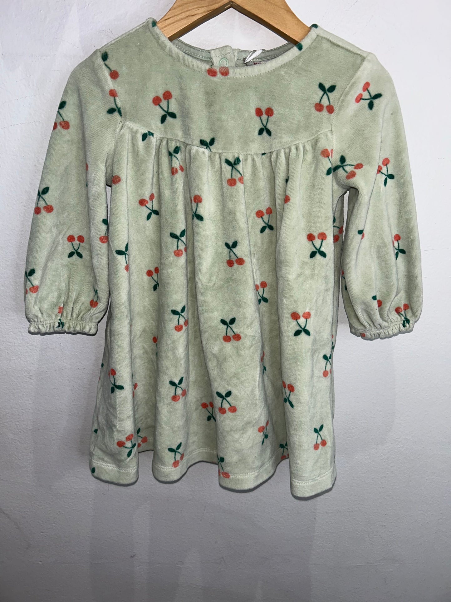 Hannah Andersson cherries fleece dress 2y