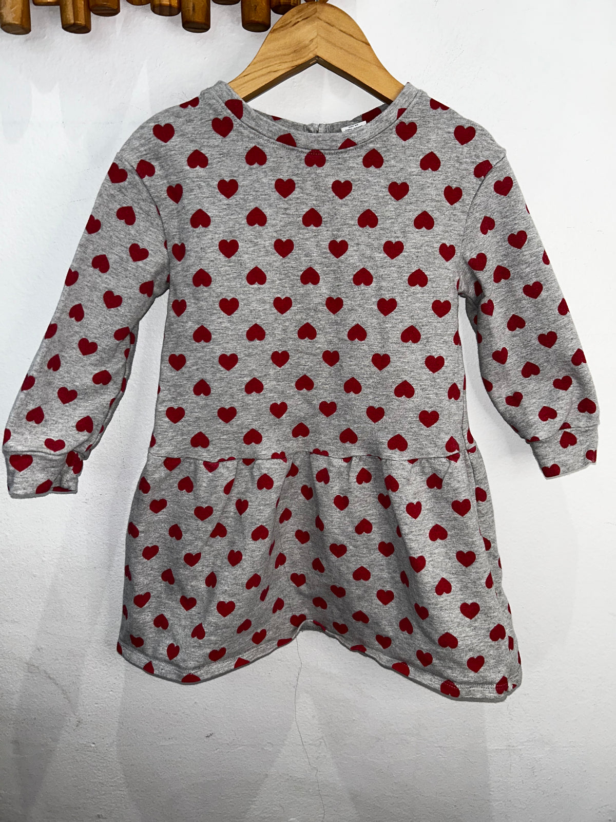 Pullover dress with hearts 4y
