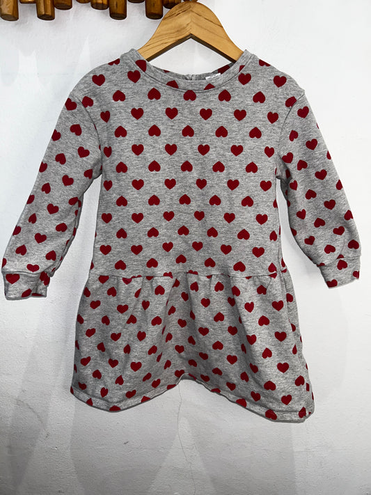 Pullover dress with hearts 4y