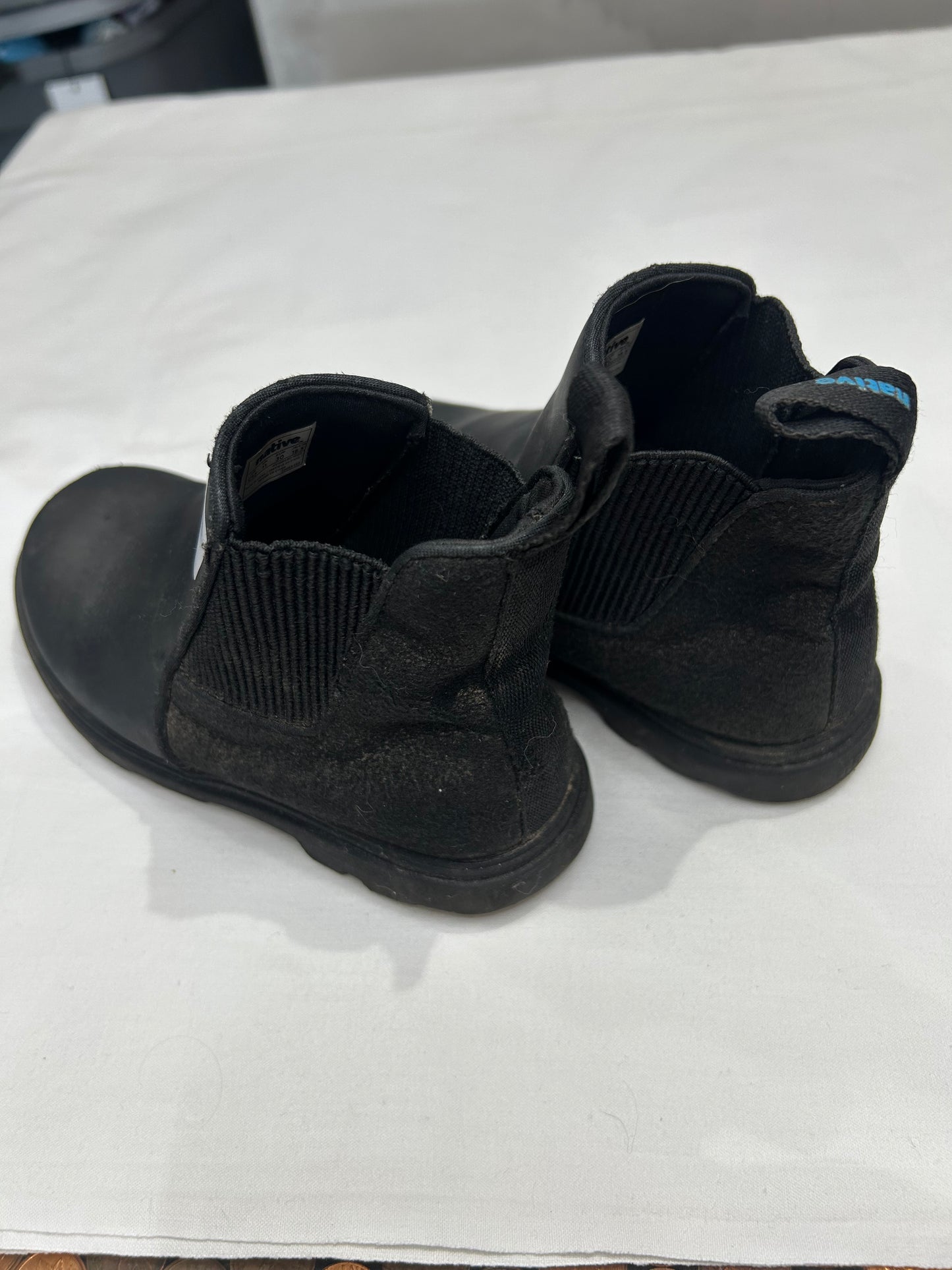 C12 black Native boots*