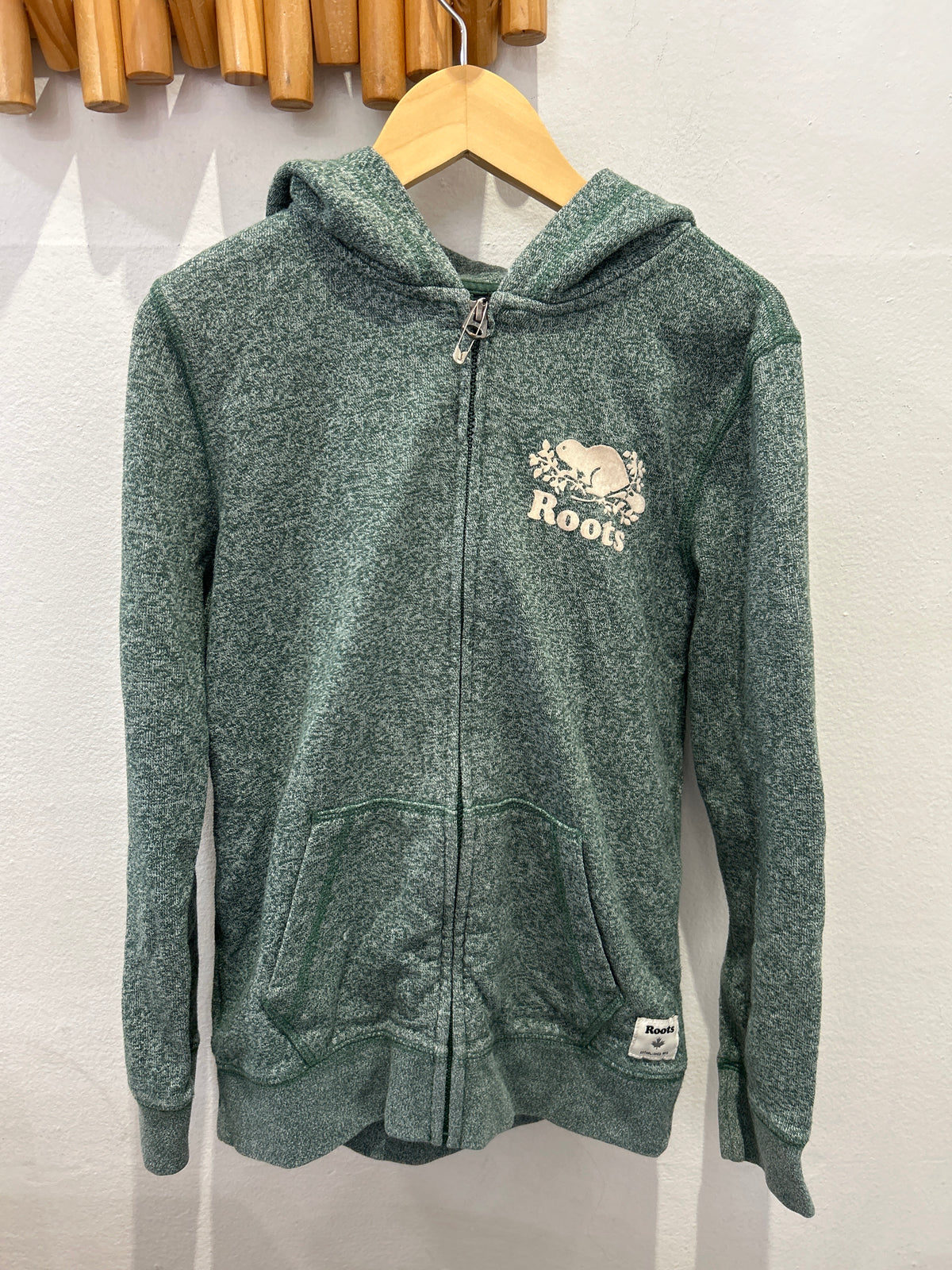 Roots green sweatshirt 9-10y