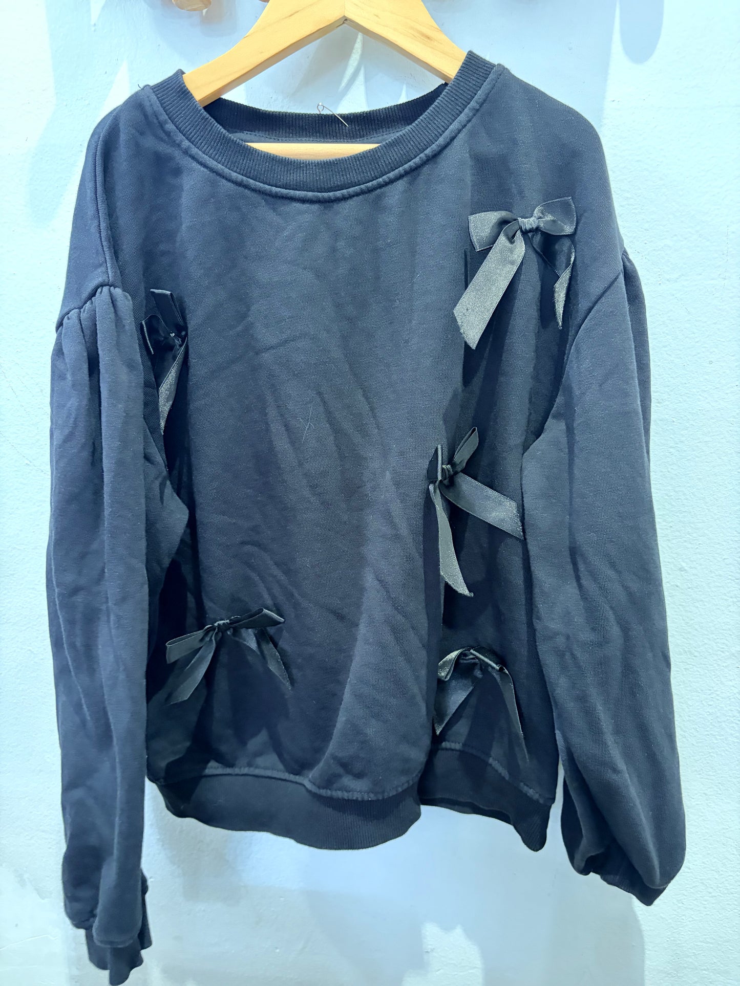 Black bows pullover 8-10y