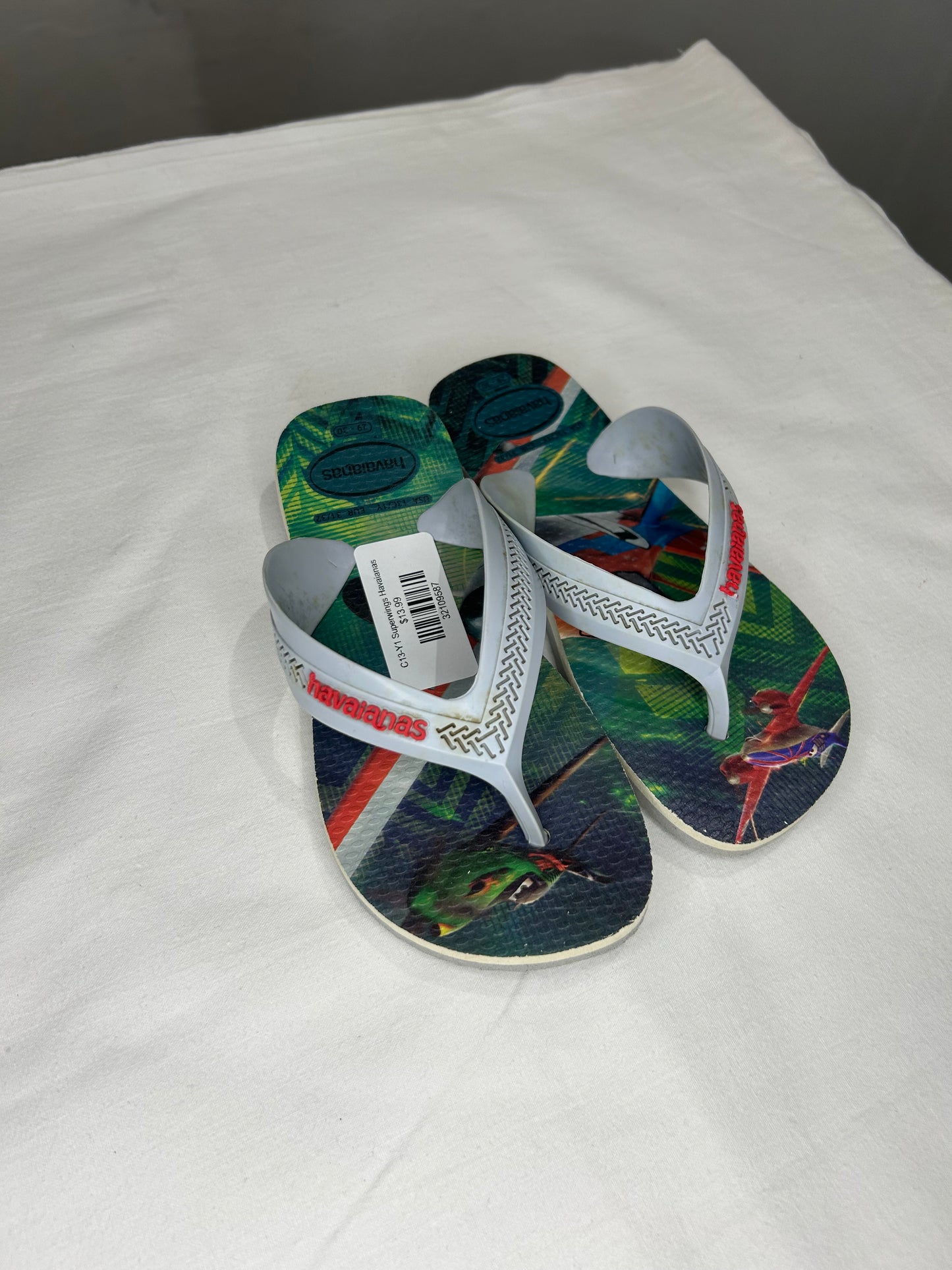 C13-Y1 Superwings Havaianas