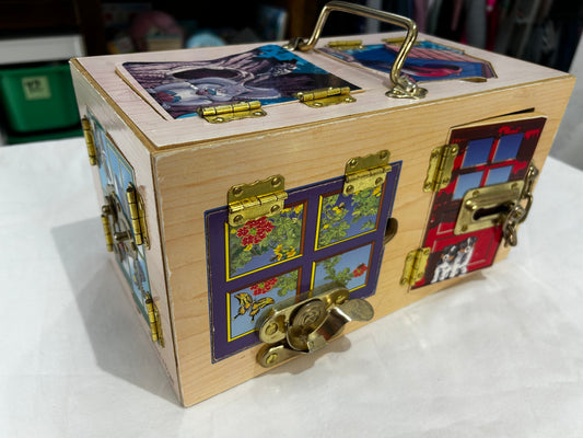 Melissa & Doug latches box (rare!)