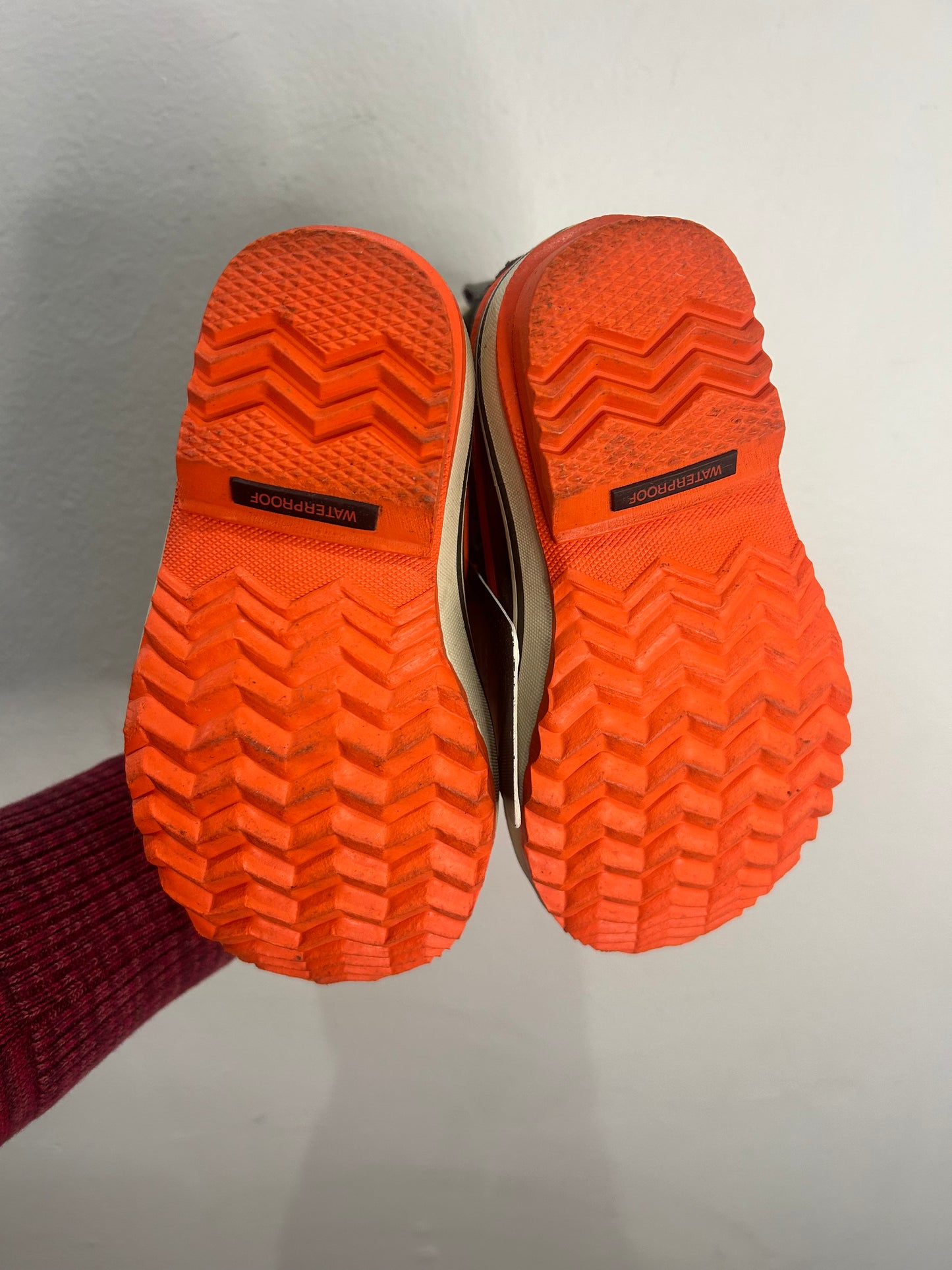 C9 Sorel winter boots green and orange new