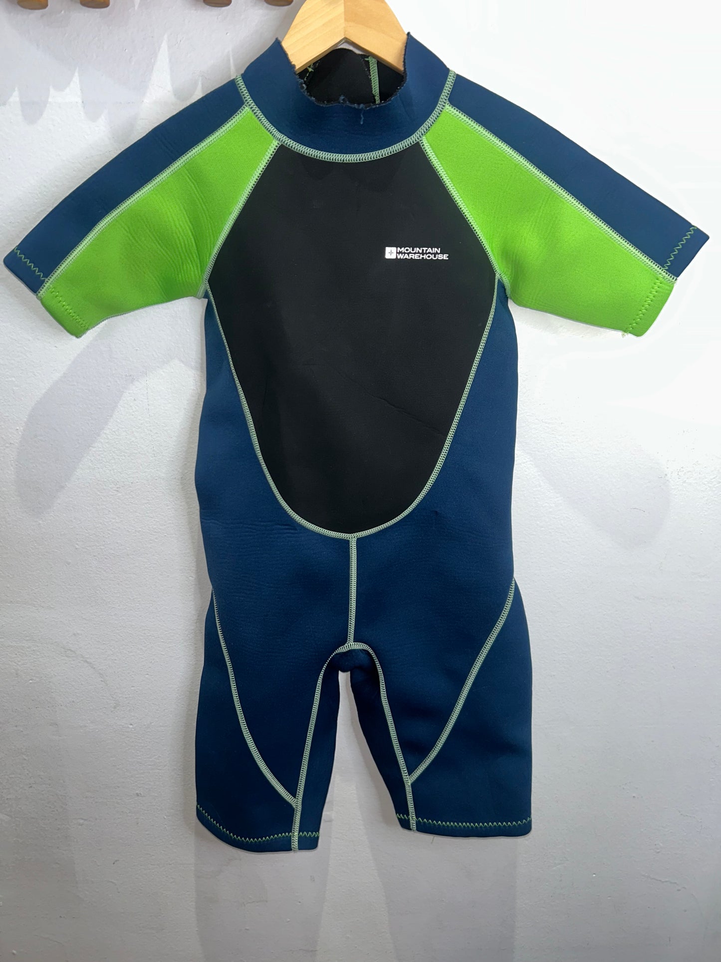 Mountain Warehouse wetsuit 9-10y