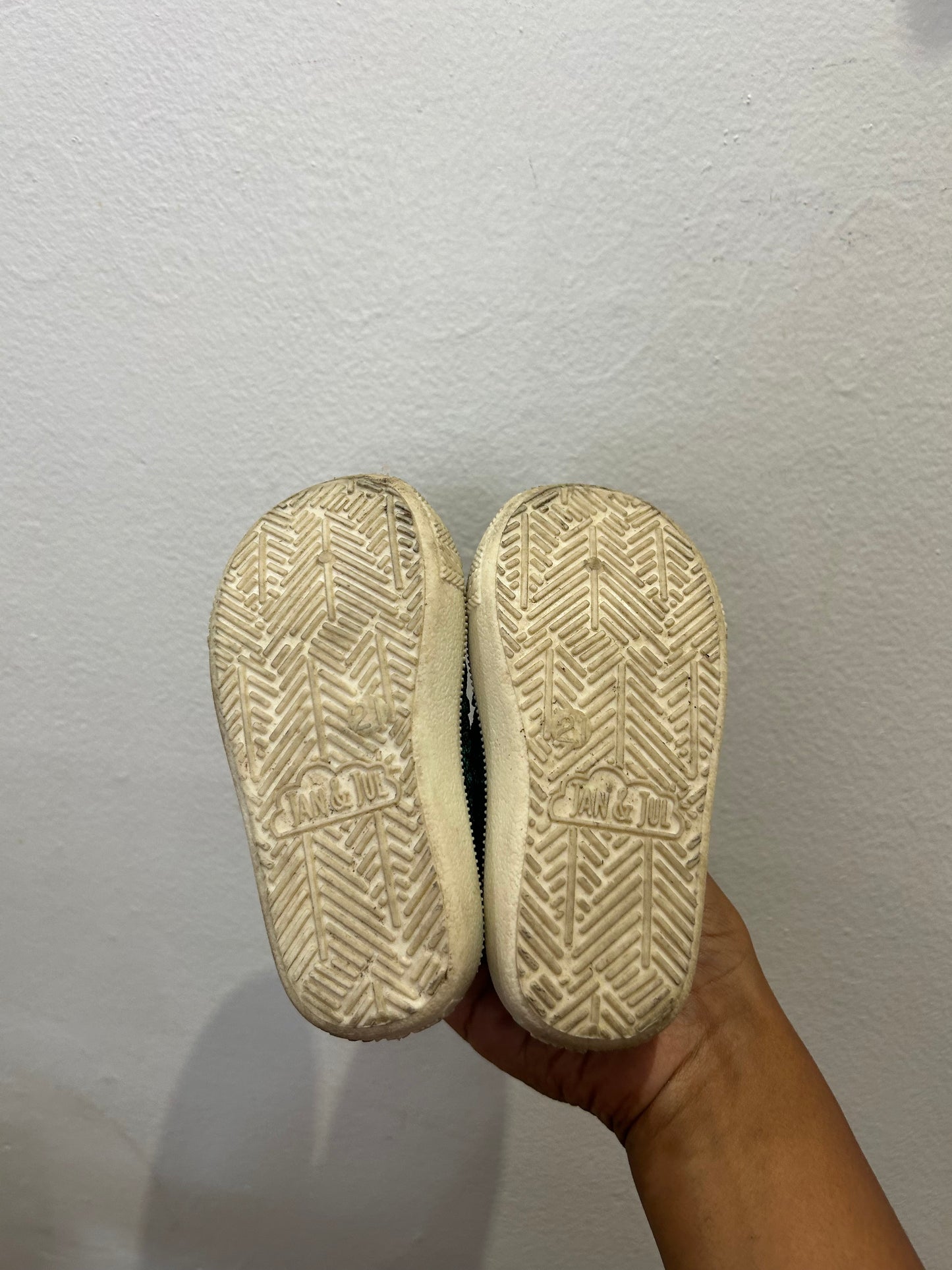 C6 Jan and Jul green pulln onshoes