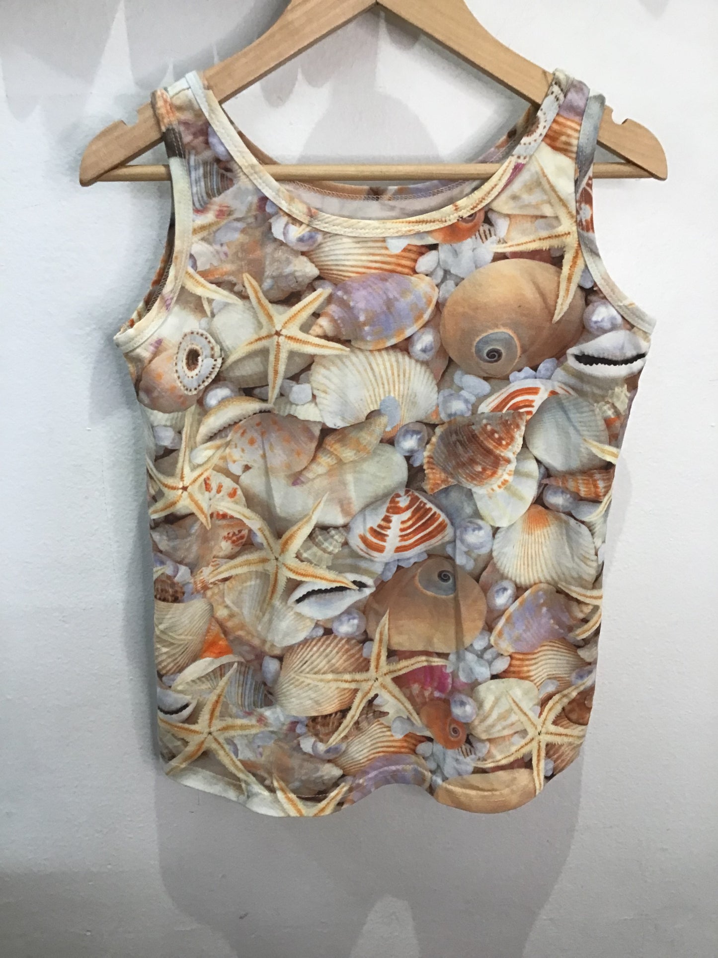 Romy hearts Lulu shells tanktop 8y