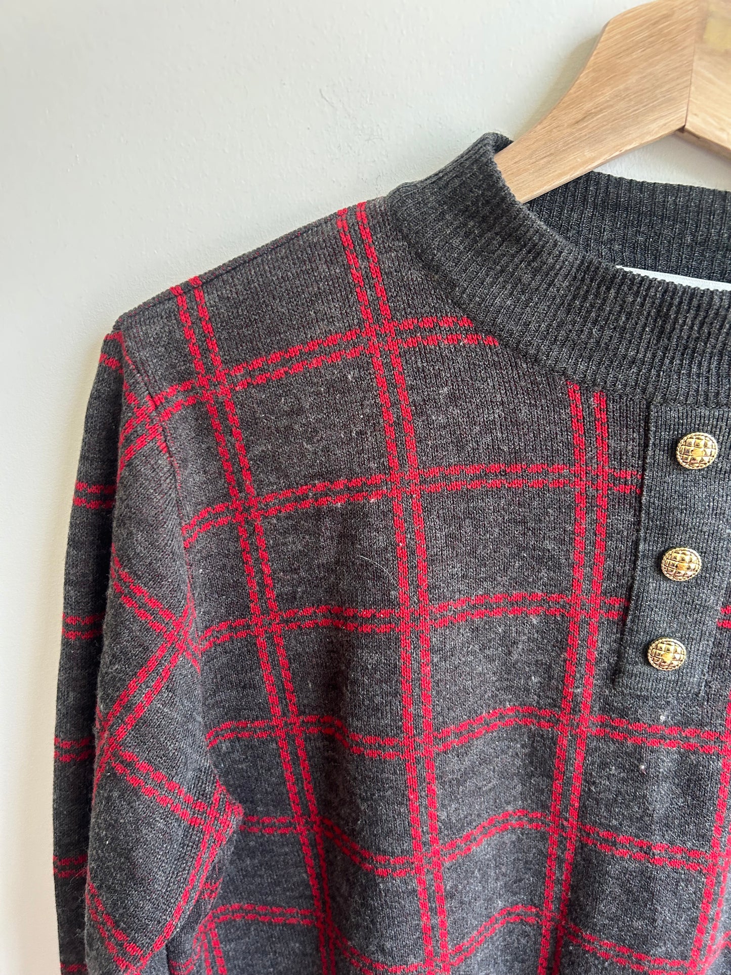Red wool-mix sweater M