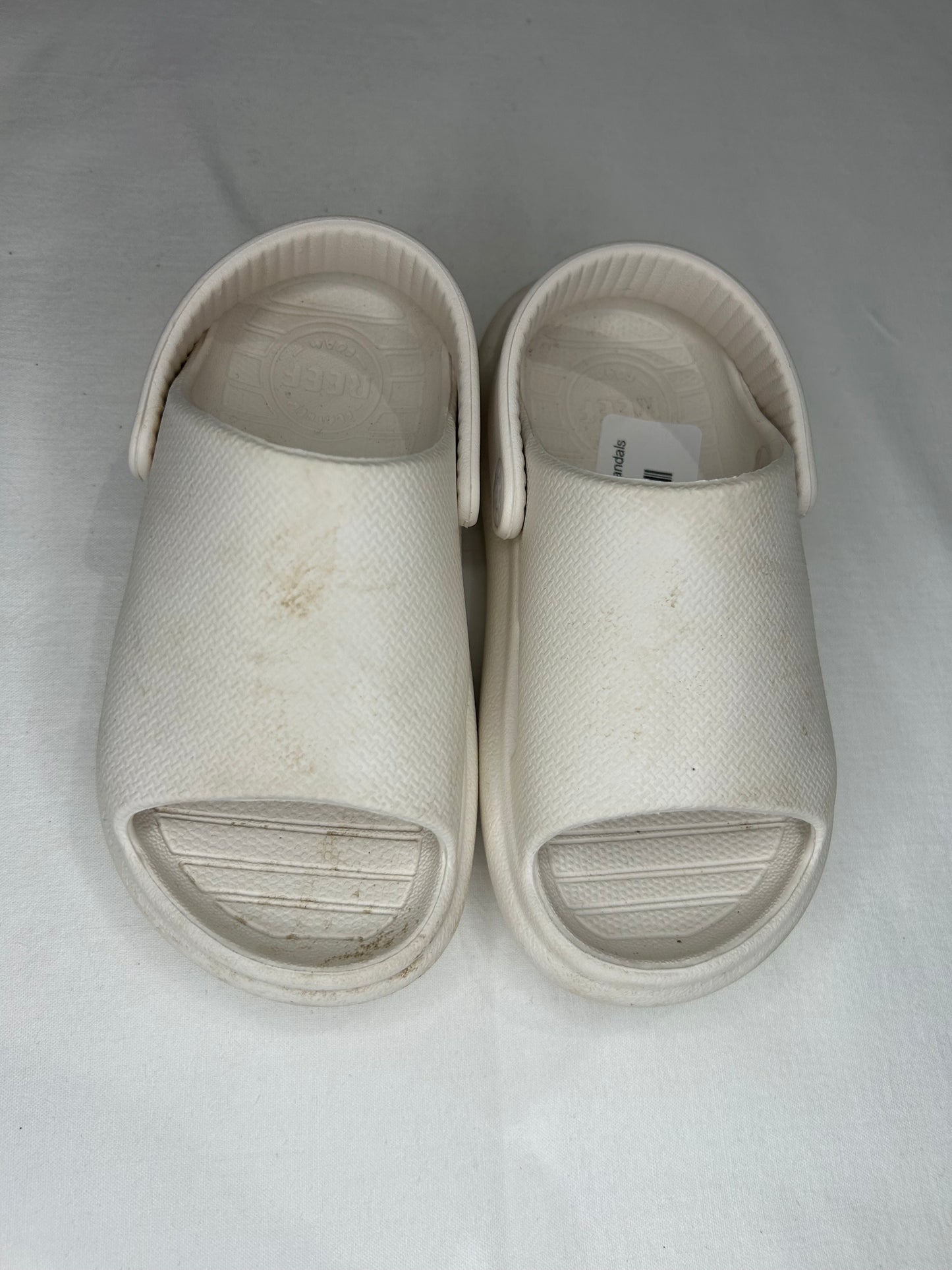 C8 white Reef sandals