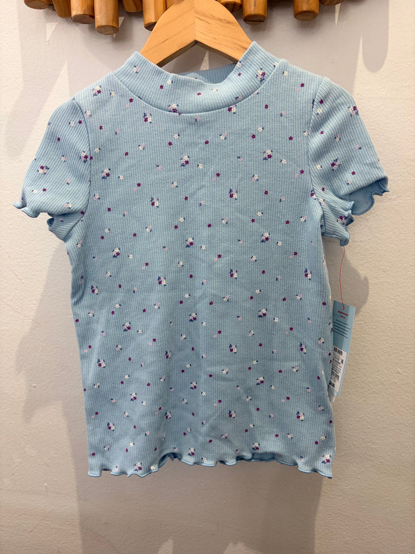 Light blue floral tee 4-5y NEW