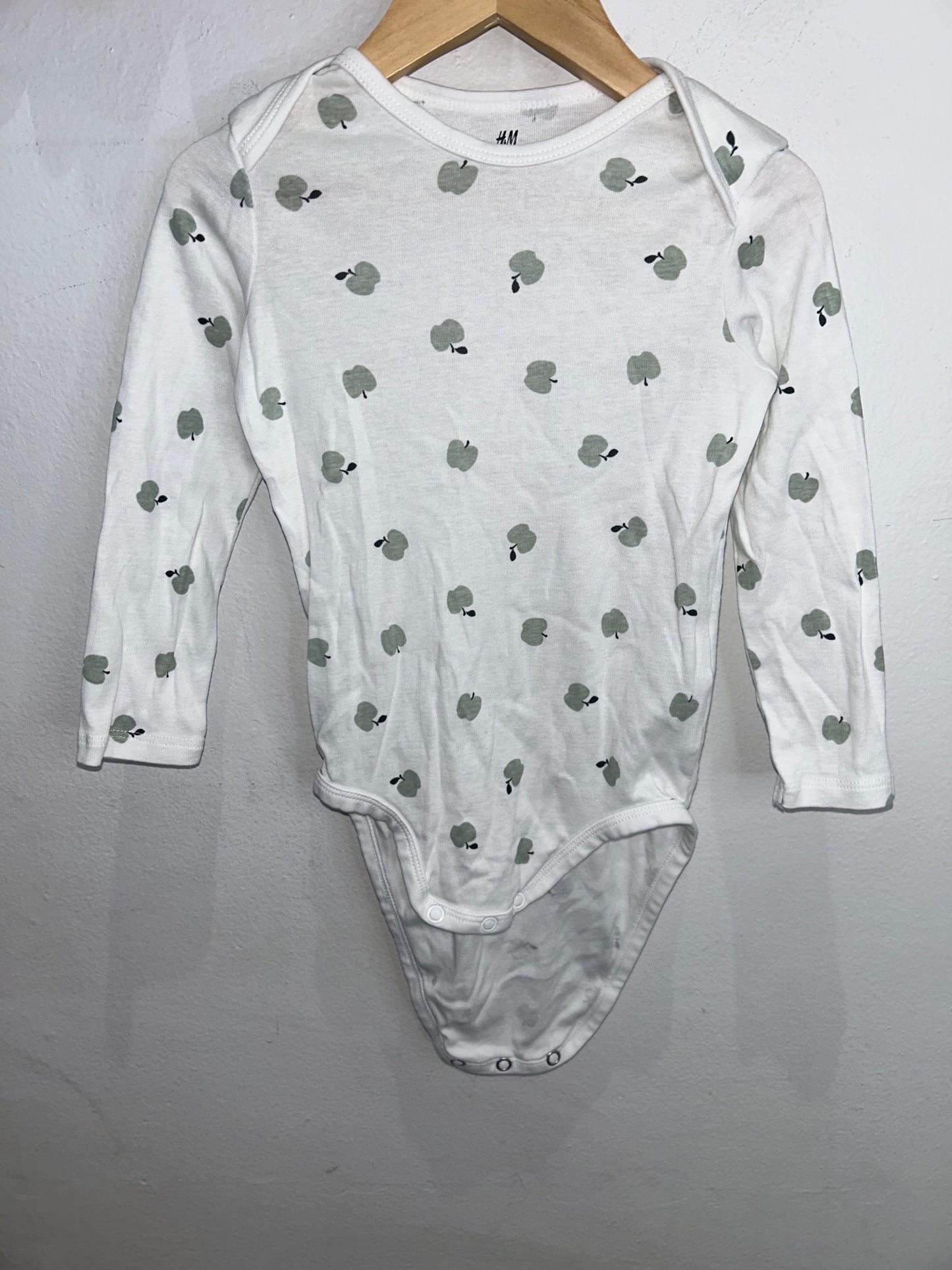 Green apples onesie 18-24m