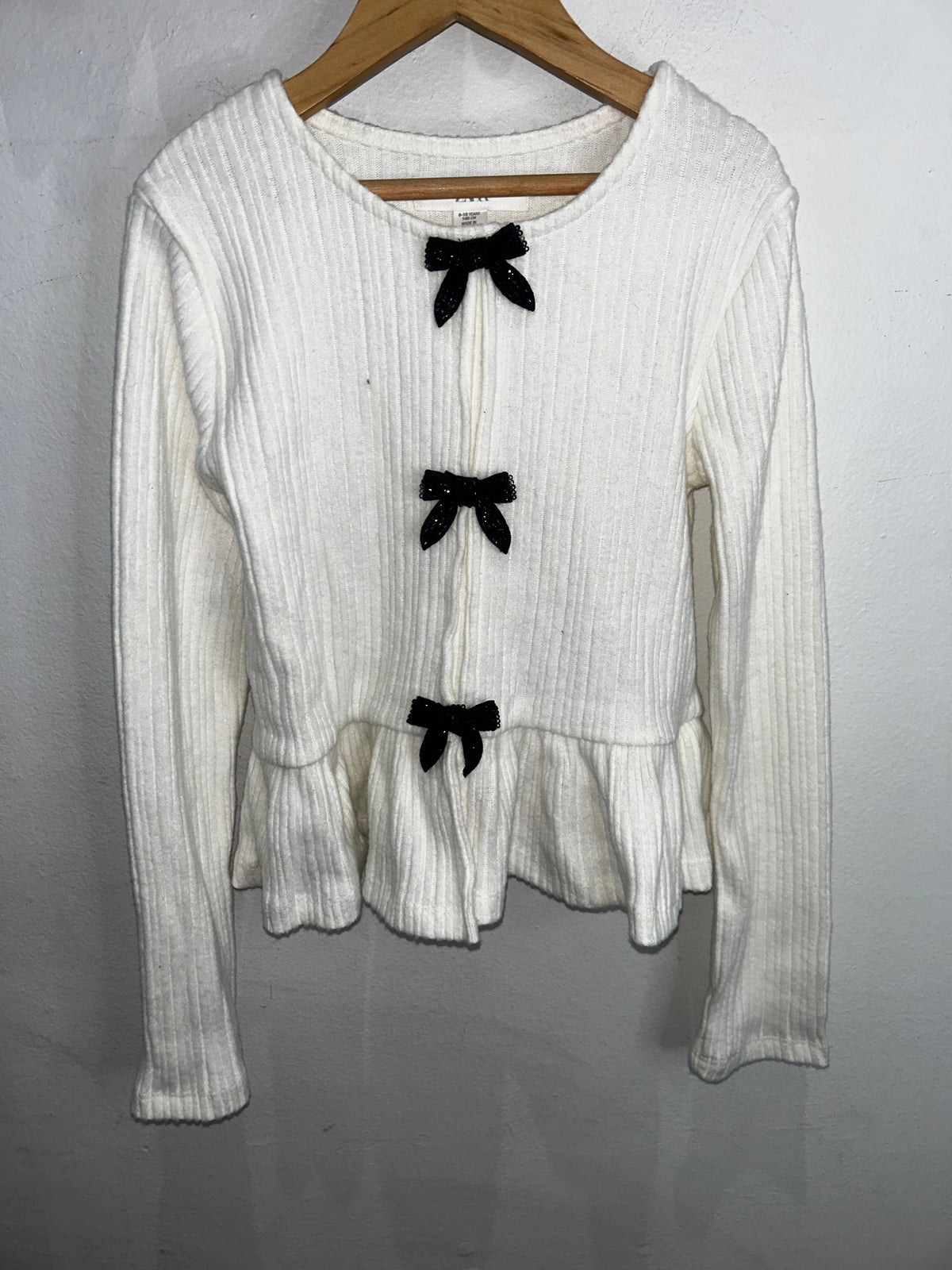 Bows knit blouse 9-10y NEW