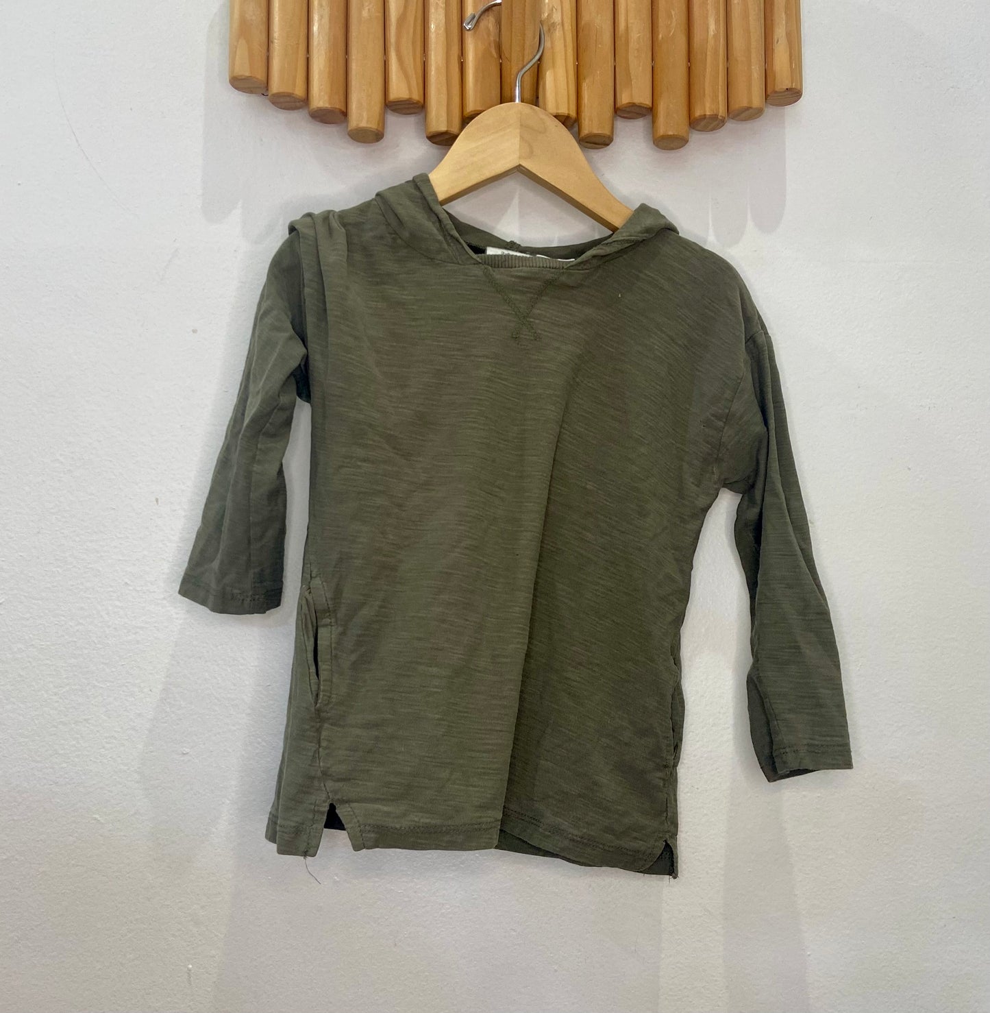 Olive hooded long sleeve 3-4y