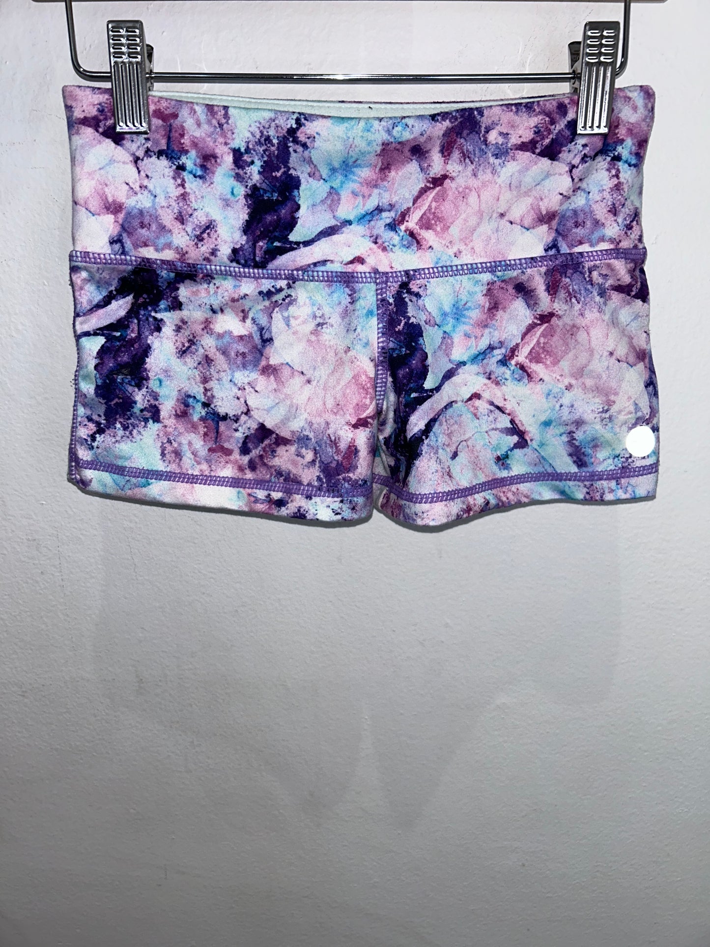 Yoga shorts purple 7-8y