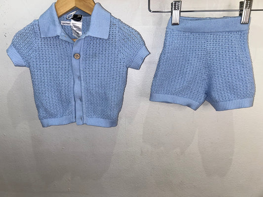 Light blue knit shorts set 6-9m