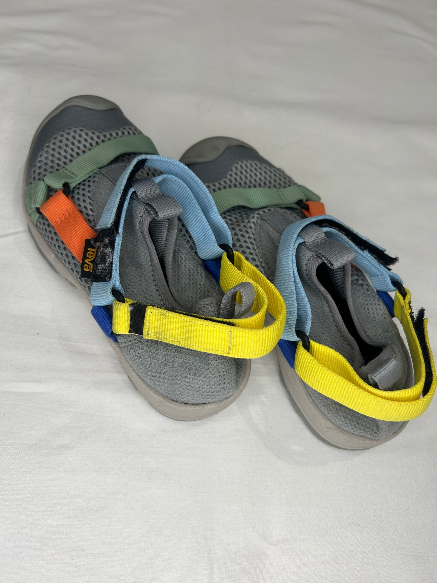 C13 colourful Tevas
