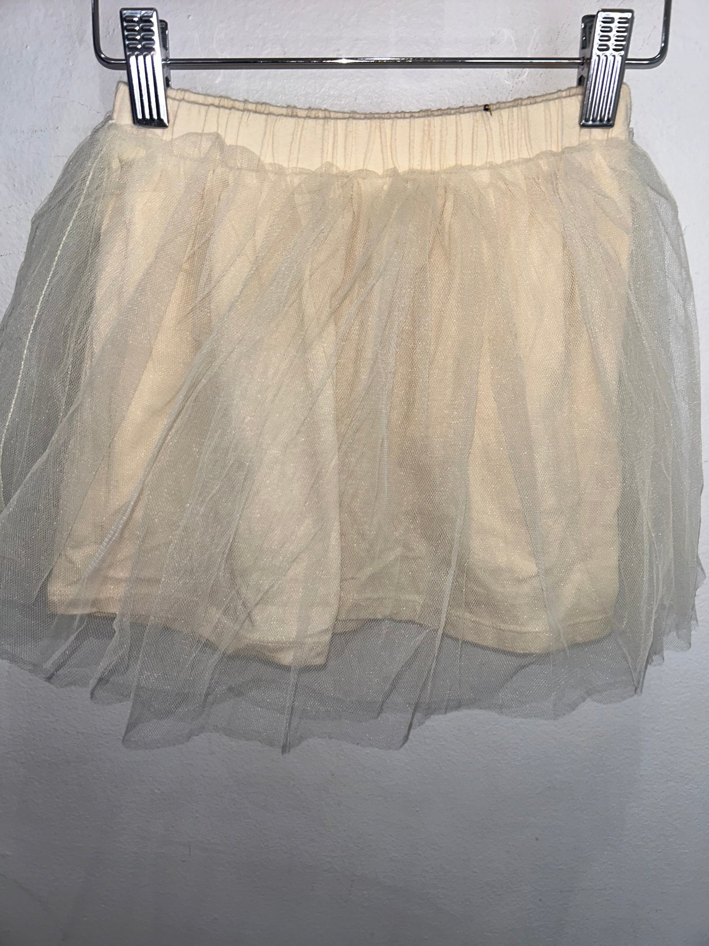 Cream tulle skirt 3y
