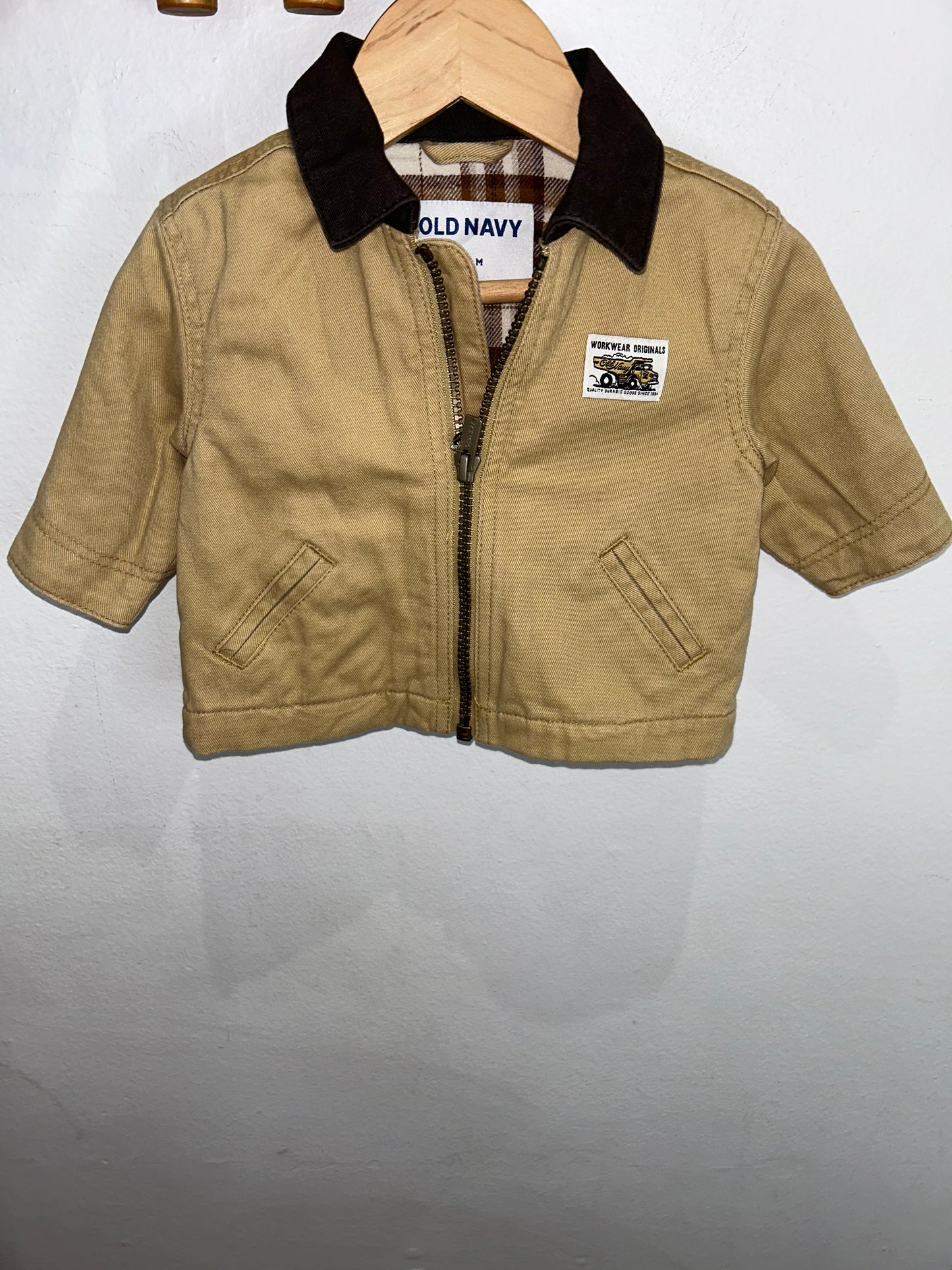 Beige baby chore jacket 0-3m