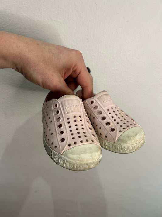 C5 light pink Natives