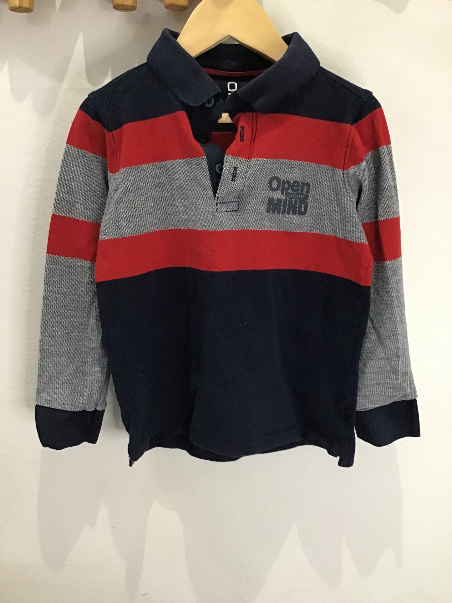 Red and blue rugby shirt 6y