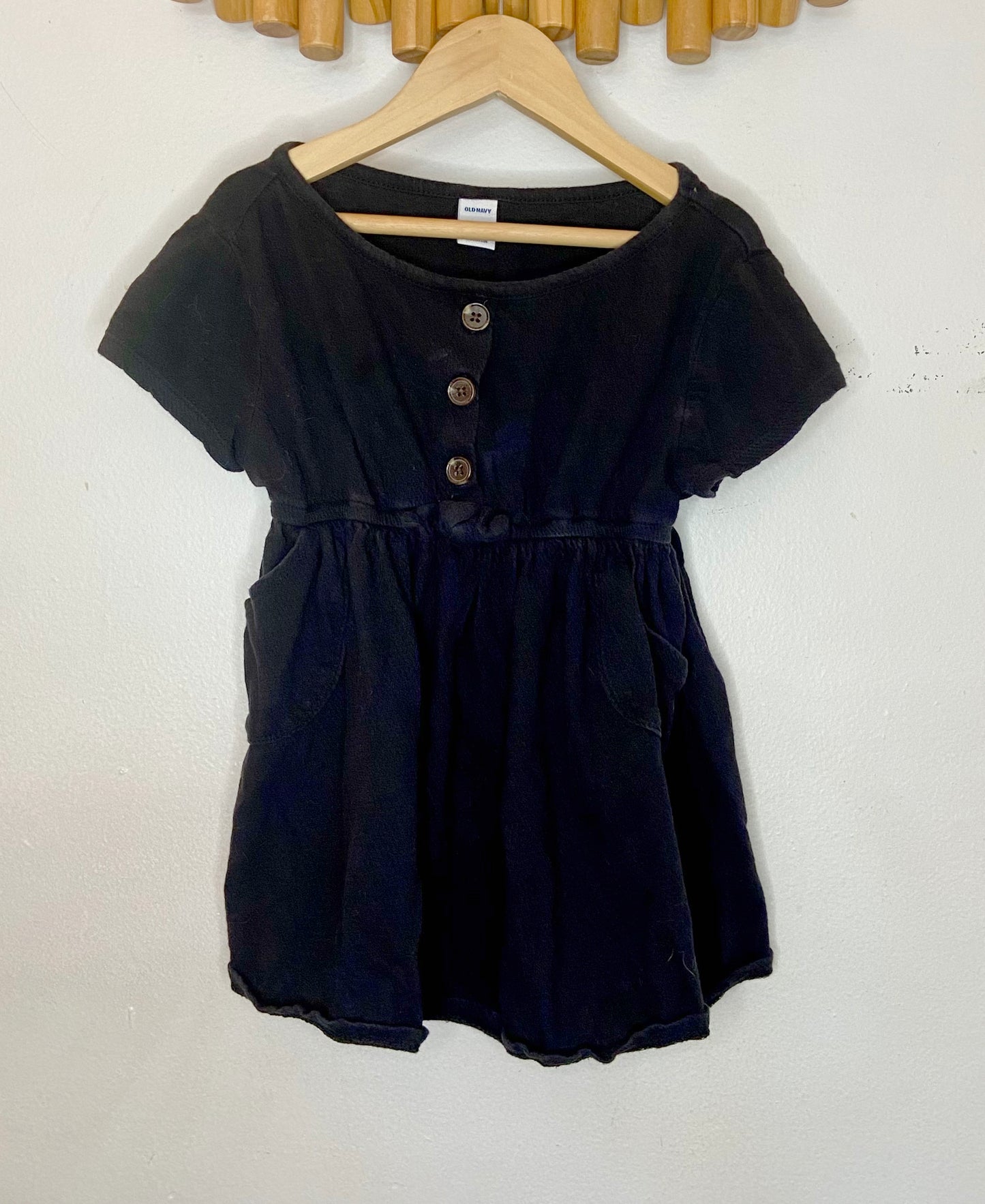 Black texture dress 2y