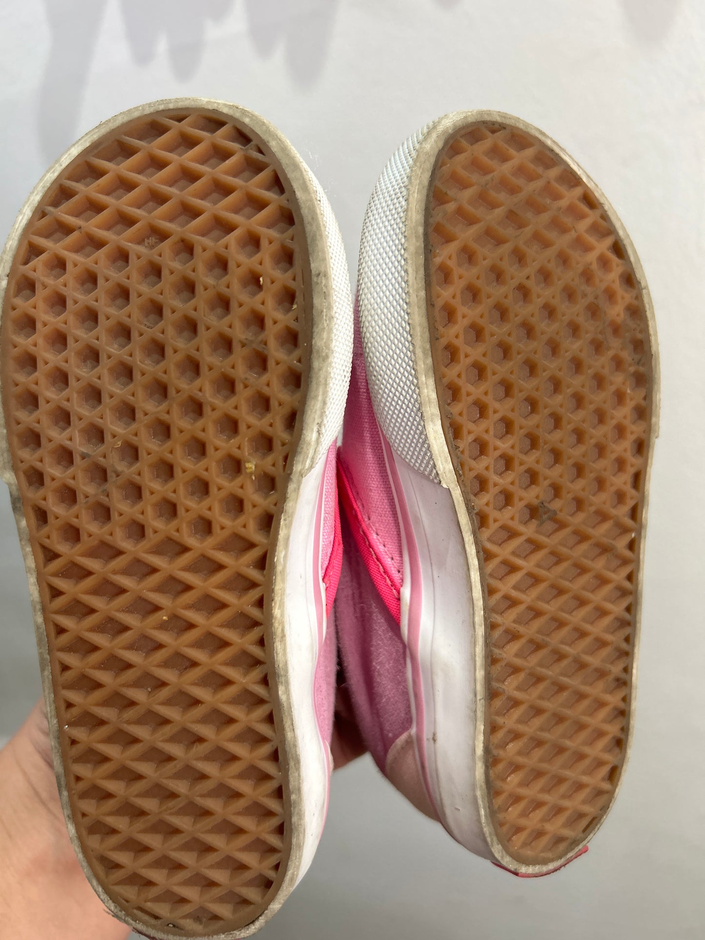 C8 pink Vans
