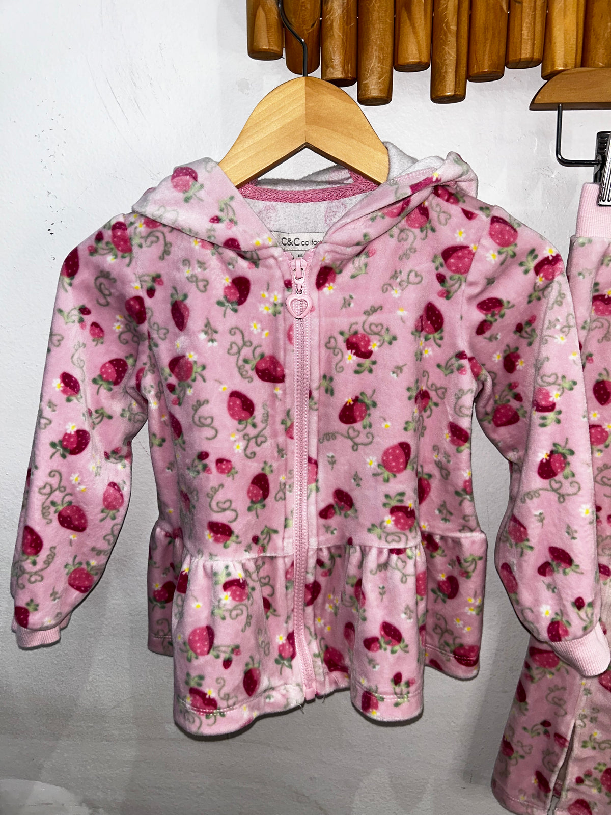 Strawberries jogger set 3y