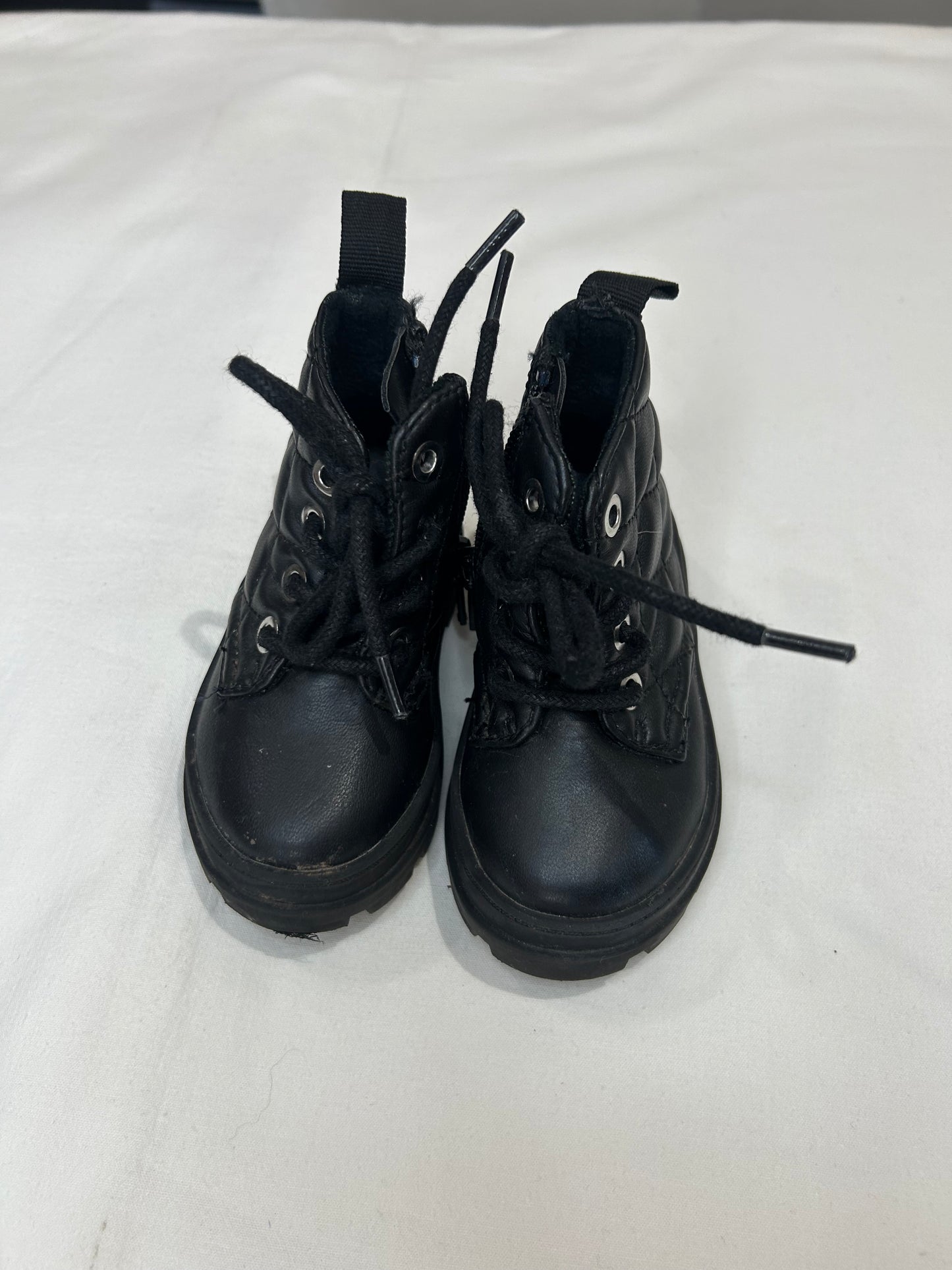 C4-5 quilted boots
