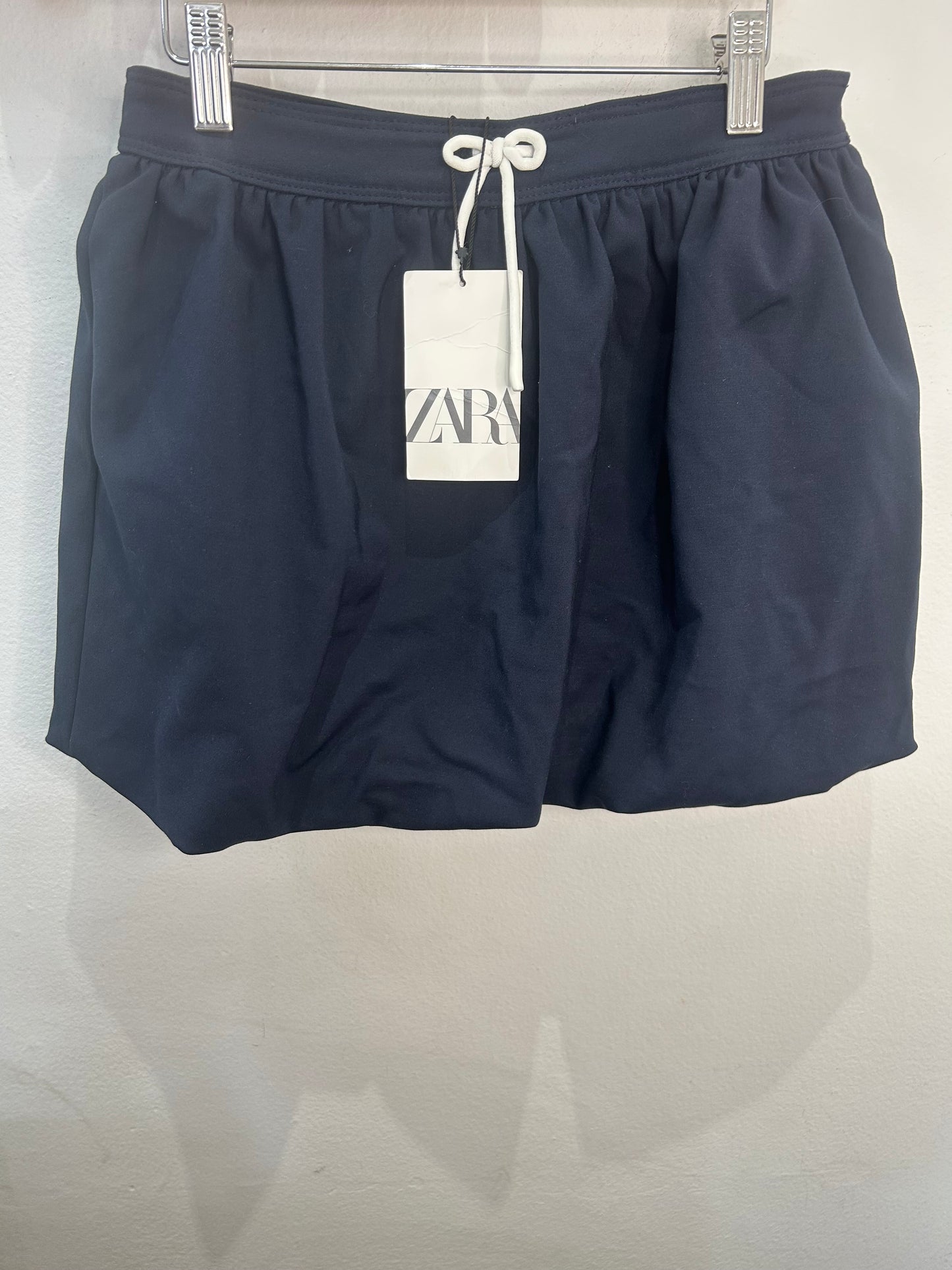 Navy bubble skirt 13-14y NEW