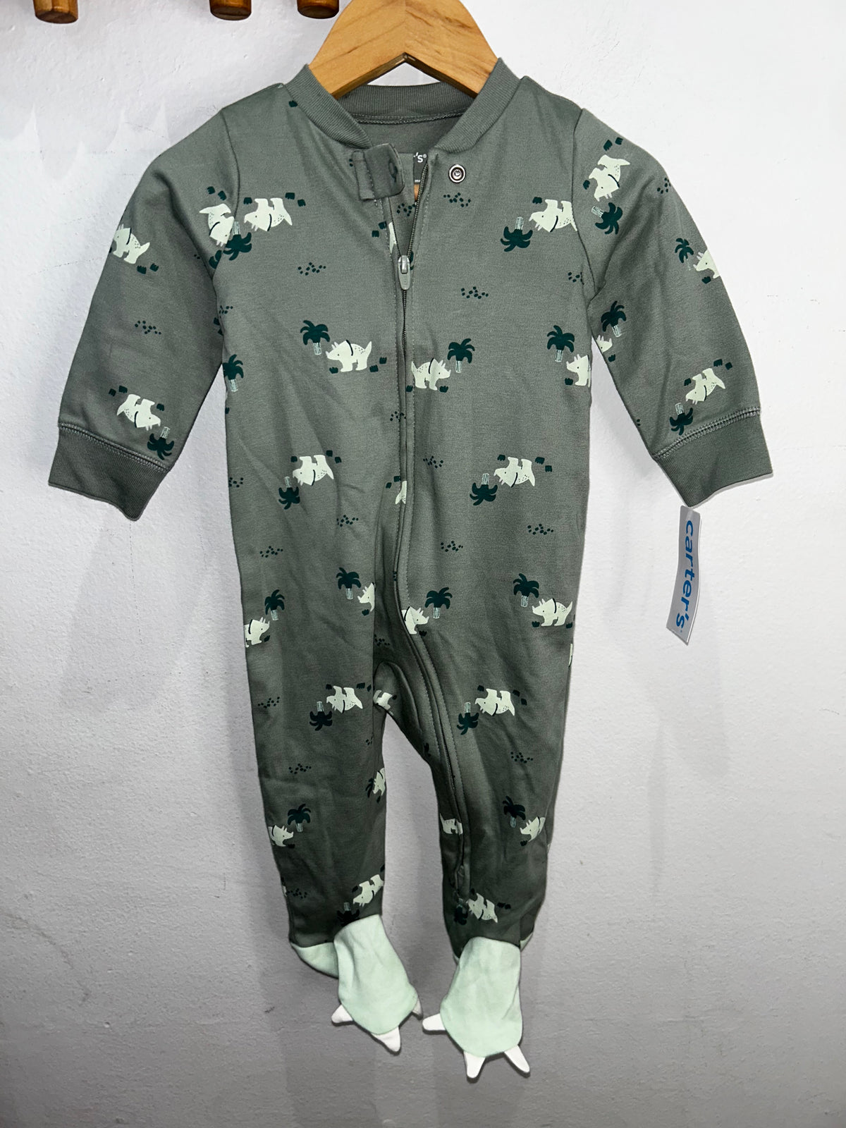 Sage dinos sleeper 6m NEW