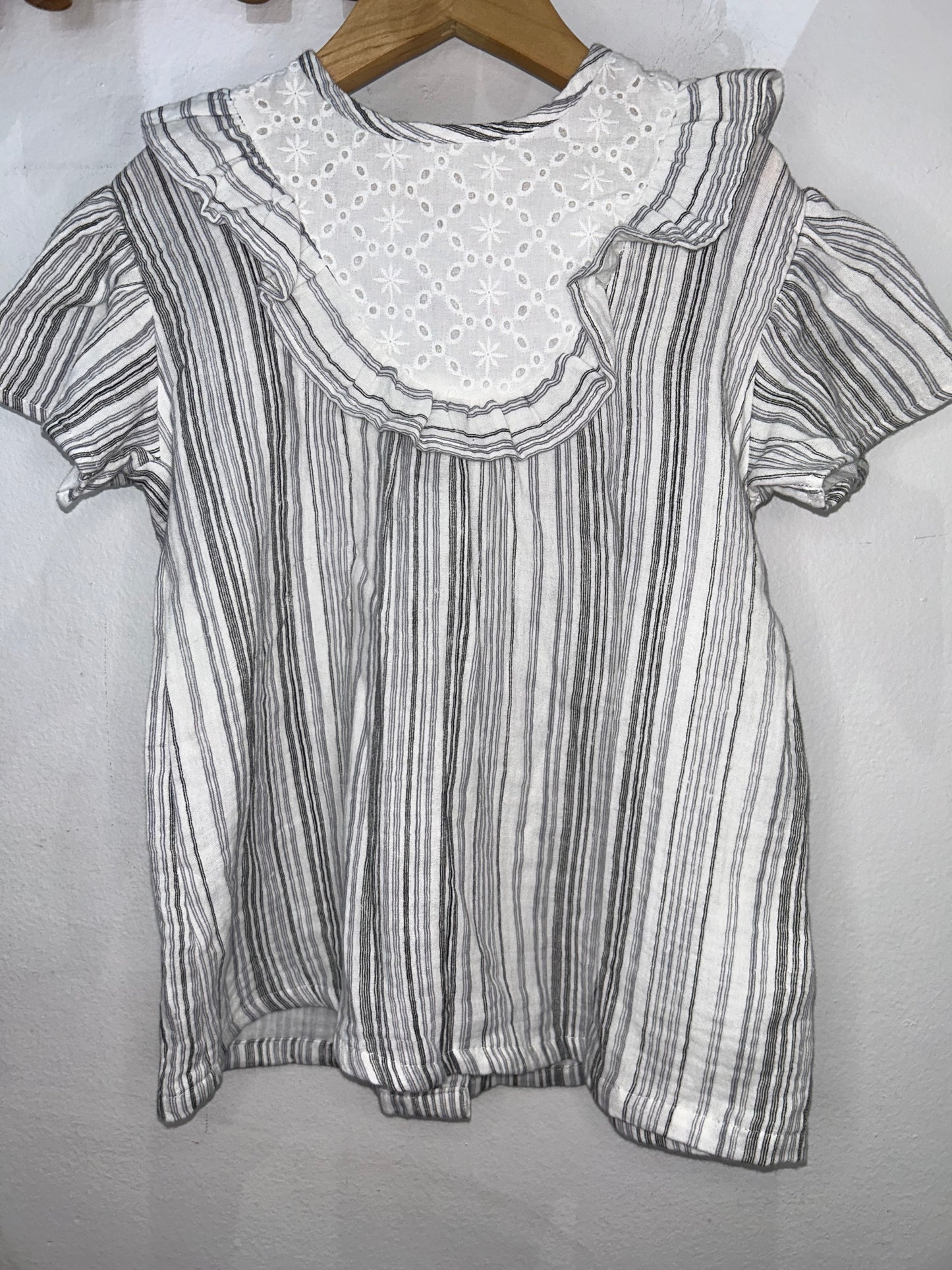 Big collar dress 2y